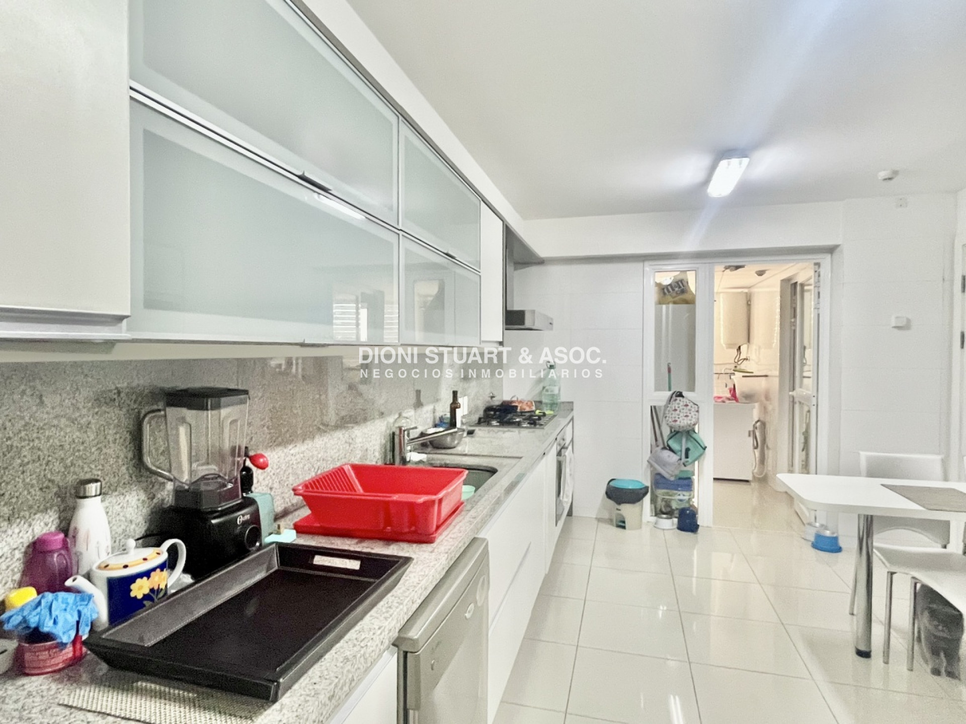 Apartamento ID.387 - Departamento en Aquarela Tower en Venta - 3 Dormitorios en Suite + Servicio - Esquinero 