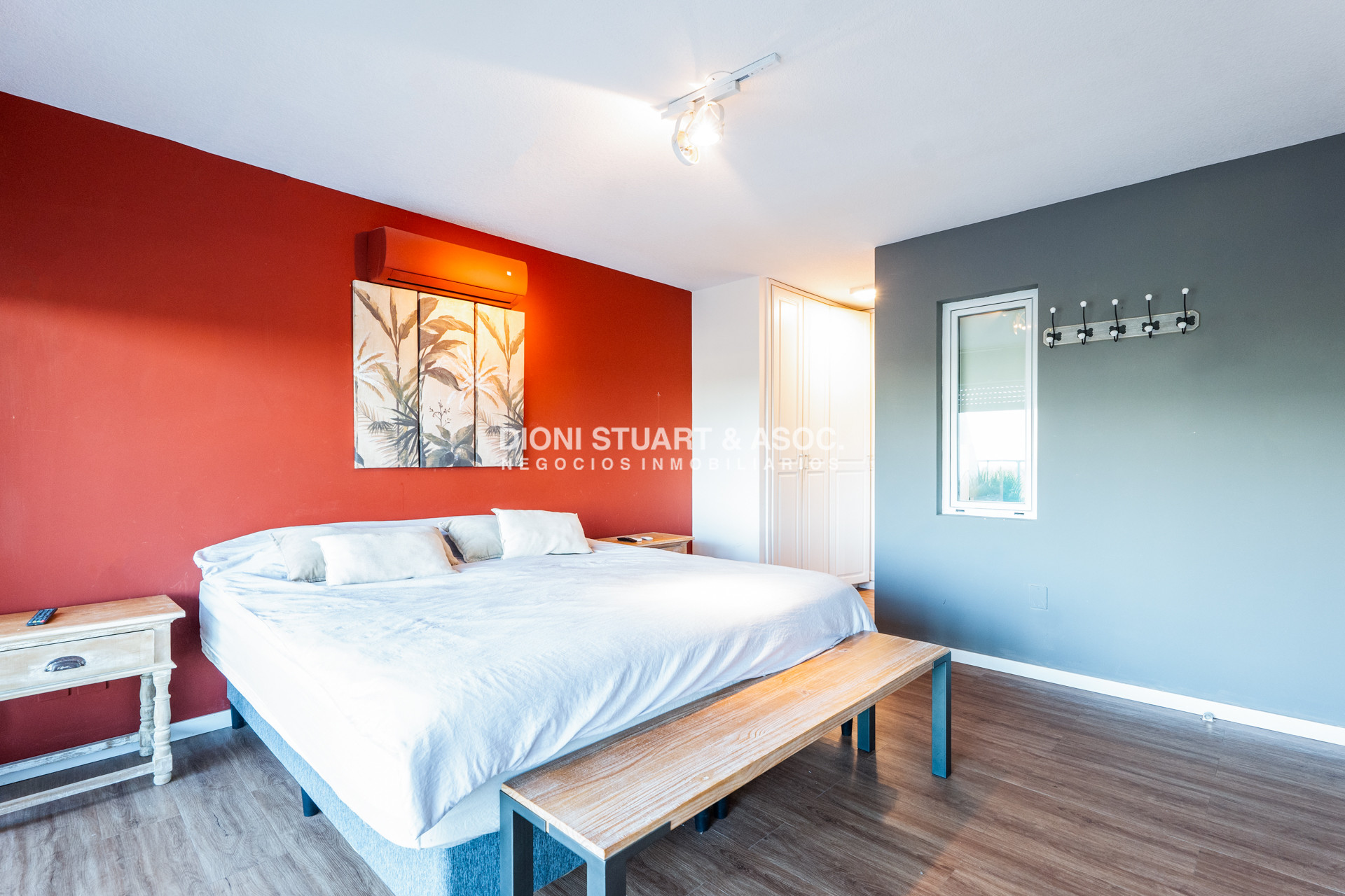 Apartamento ID.922 - PENT HOUSE DUPLEX EN LA MANSA - 4 DORM Y DEP - COMPLEJO LINCOLN CENTER - TORRE WILSON