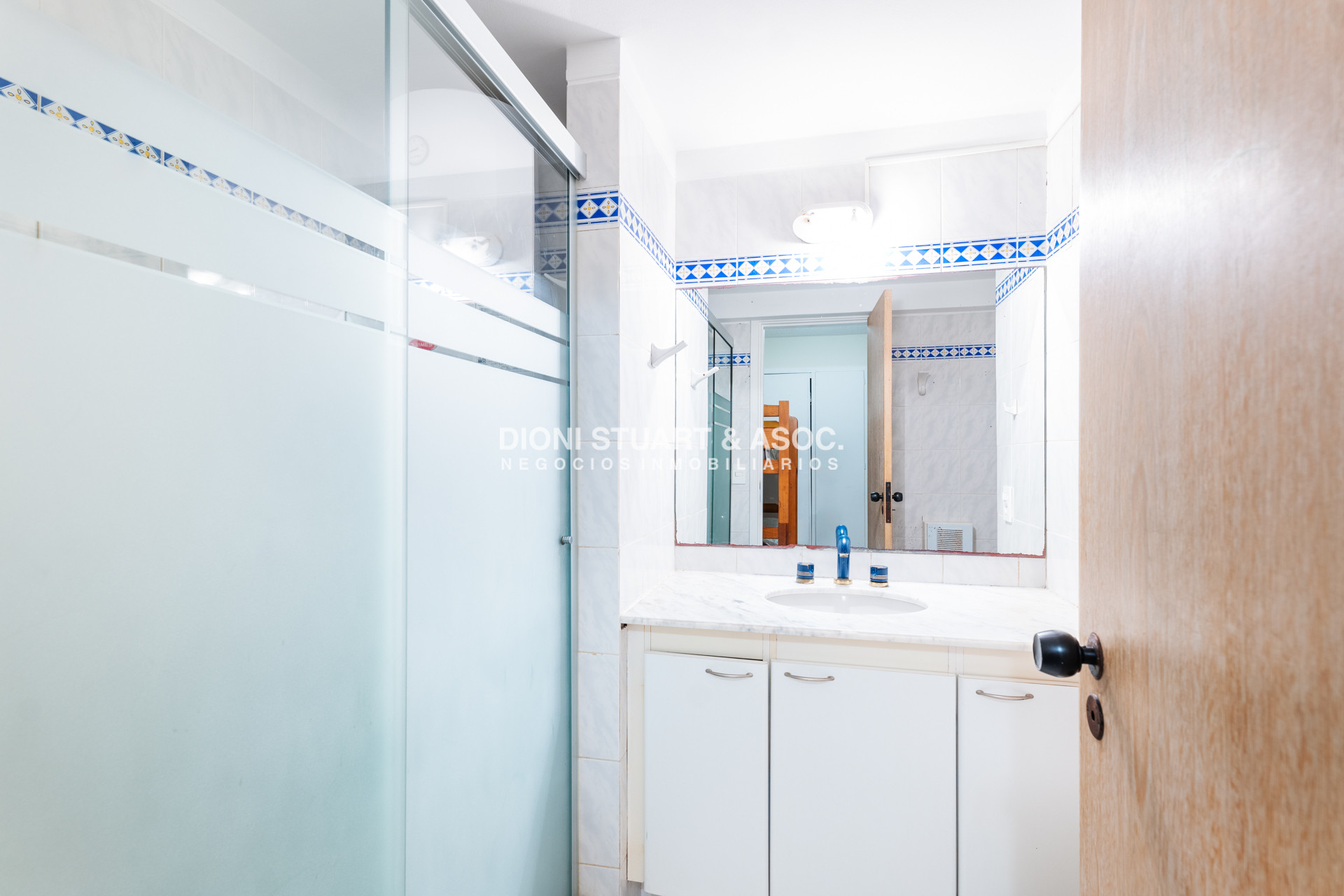 Apartamento ID.746 - Apartamento en Venta - Playa Mansa - 1 Dormitorio y Medio - Complejo Lincoln Center