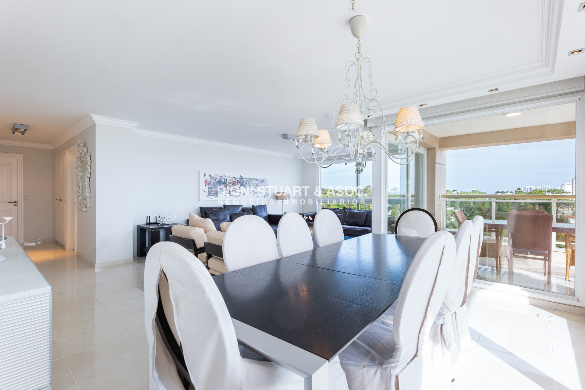 Apartamento ID.902 - DEPARTAMENTO EN VENTA EN LE JARDIN - ESQUINERO - 3 DORMITORIOS EN SUITE