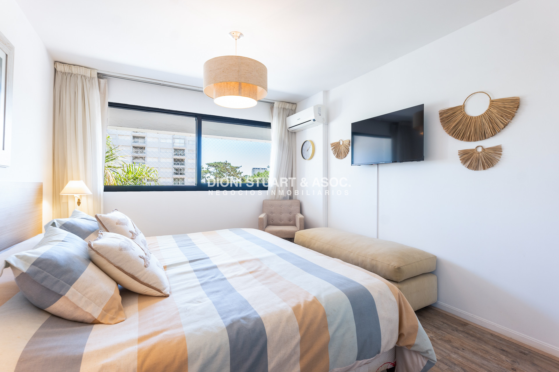 Apartamento ID.882 - DEPARTAMENTO EN VENTA EN ROOSEVELT - 2 DORMITORIOS - EXCELENTE SOL - JARDINES DEL COUNTRY