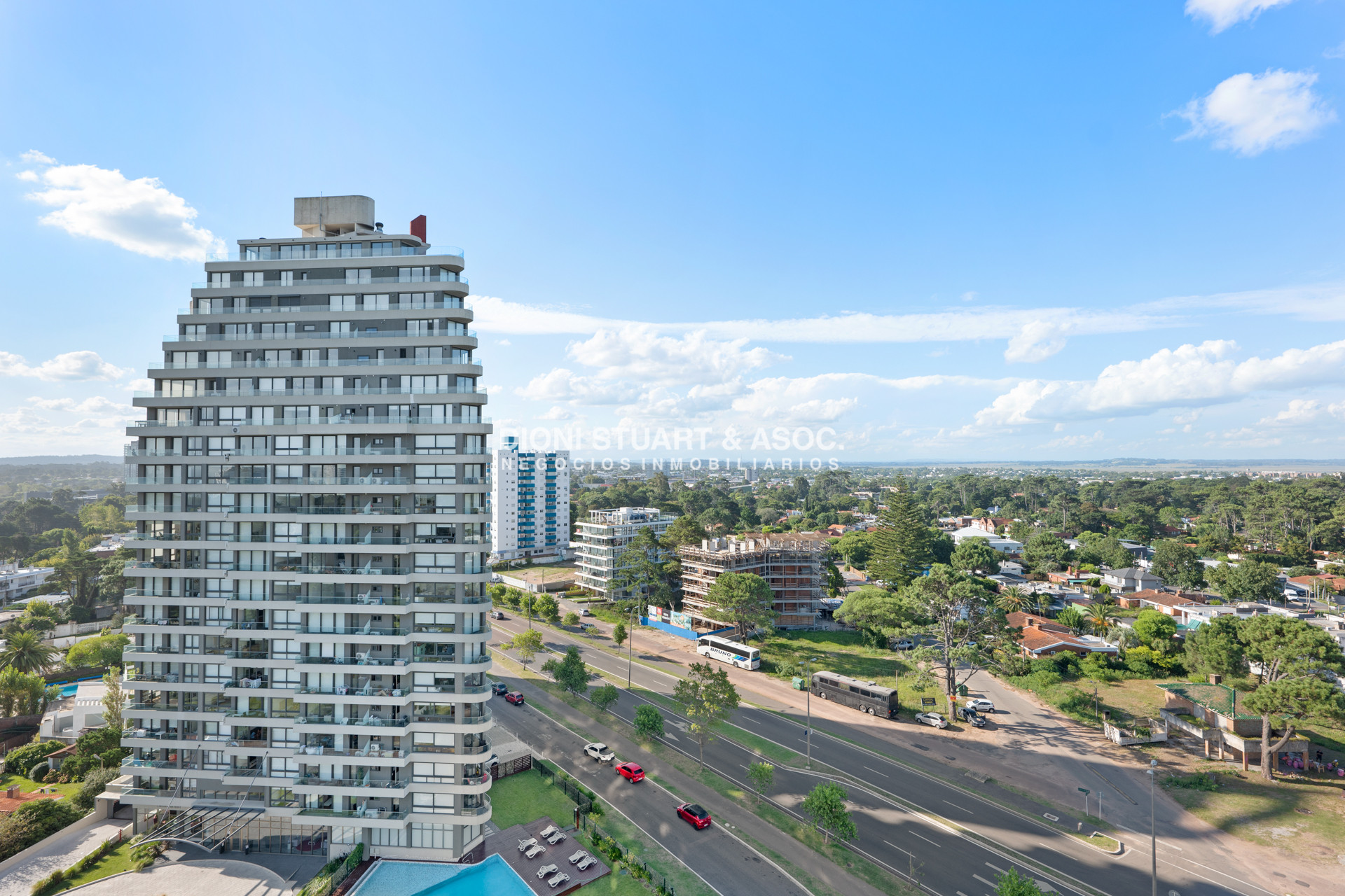 Apartamento ID.636 - Oportunidad - Apartamento en Roosevelt - 2 Dormitorios - Vista al Mar - Orientación Sol - Parquemar Roosevelt