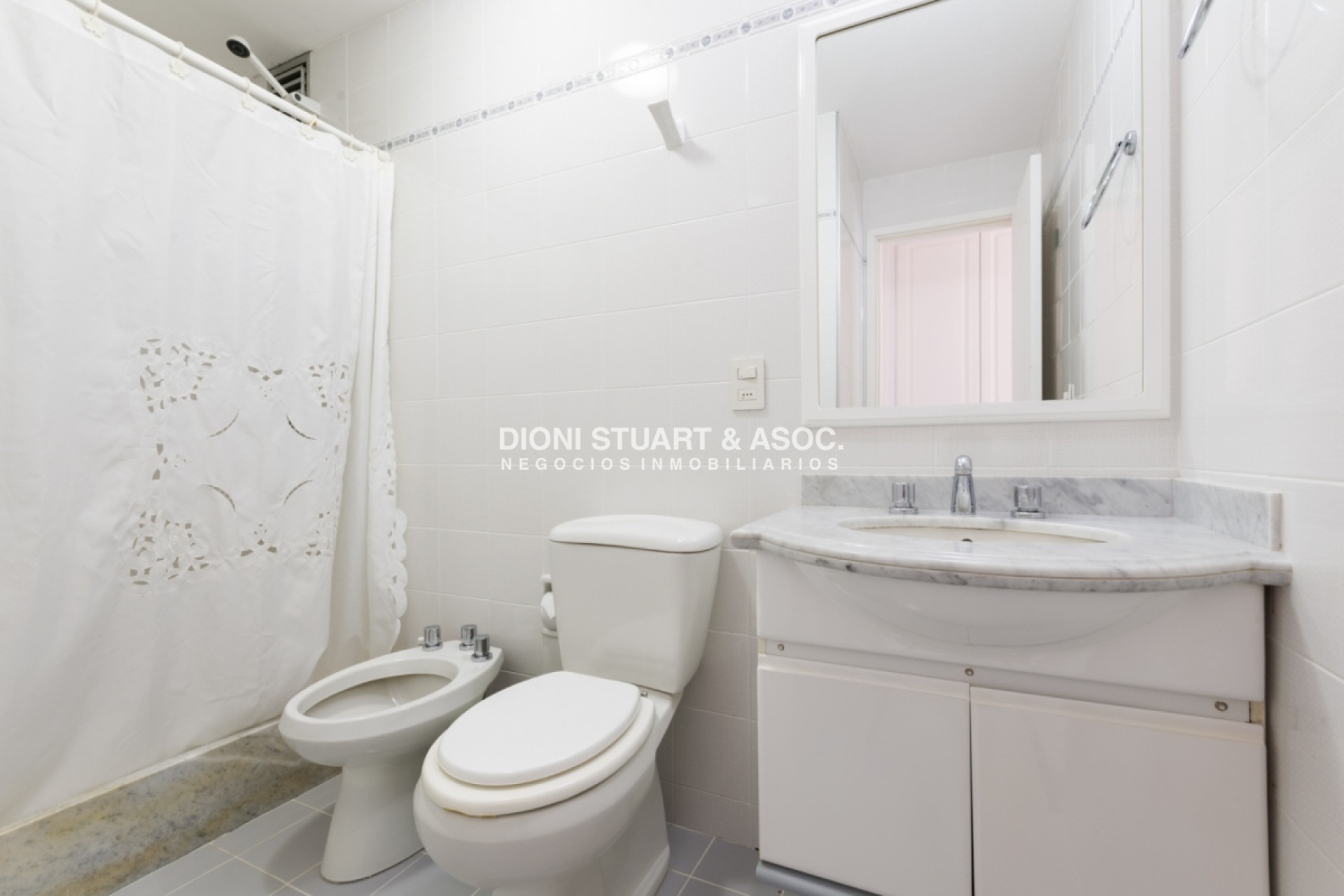 Apartamento ID.530 - Apartamento En Venta - 3 Dormitorios + 2 Baños - Complejo Lincoln Center