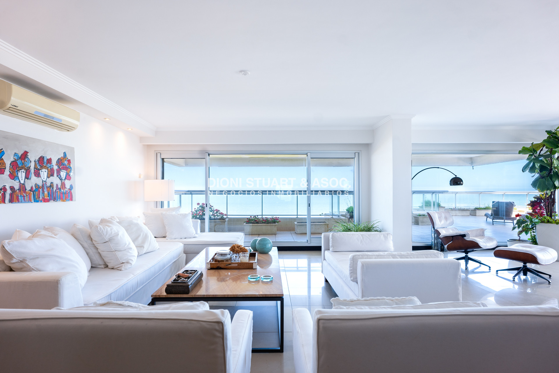 Apartamento ID.839 - Torre Lobos Esquinero - 3 Dorm en suite + Dep.