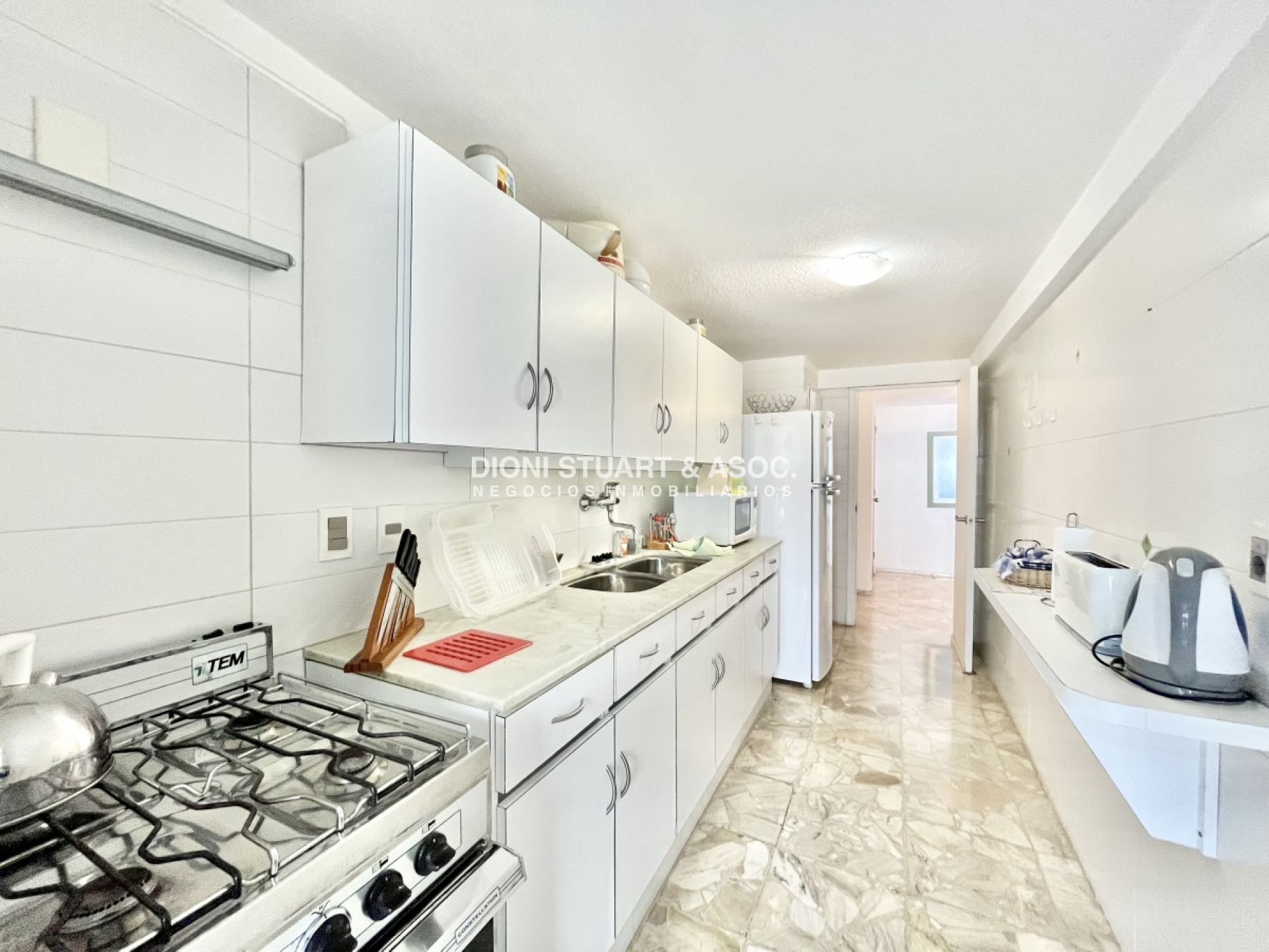 Apartamento ID.206 - Alquiler de Invierno Año 2025 - 2 Dormitorios y Medio + 2 Baños - Vista al Mar - Piscina Climatizada - Complejo Lincoln Center
