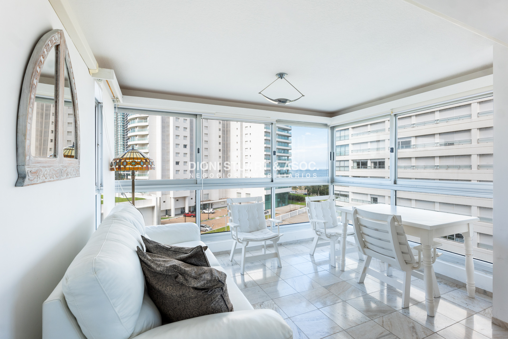 Apartamento ID.741 - DEPARTAMENTO EN PLAYA MANSA - 3 DORMITORIOS Y DEPENDENCIA - RECICLADO - TORRE JEFFERSON - COMPLEJO LINCOLN CENTER