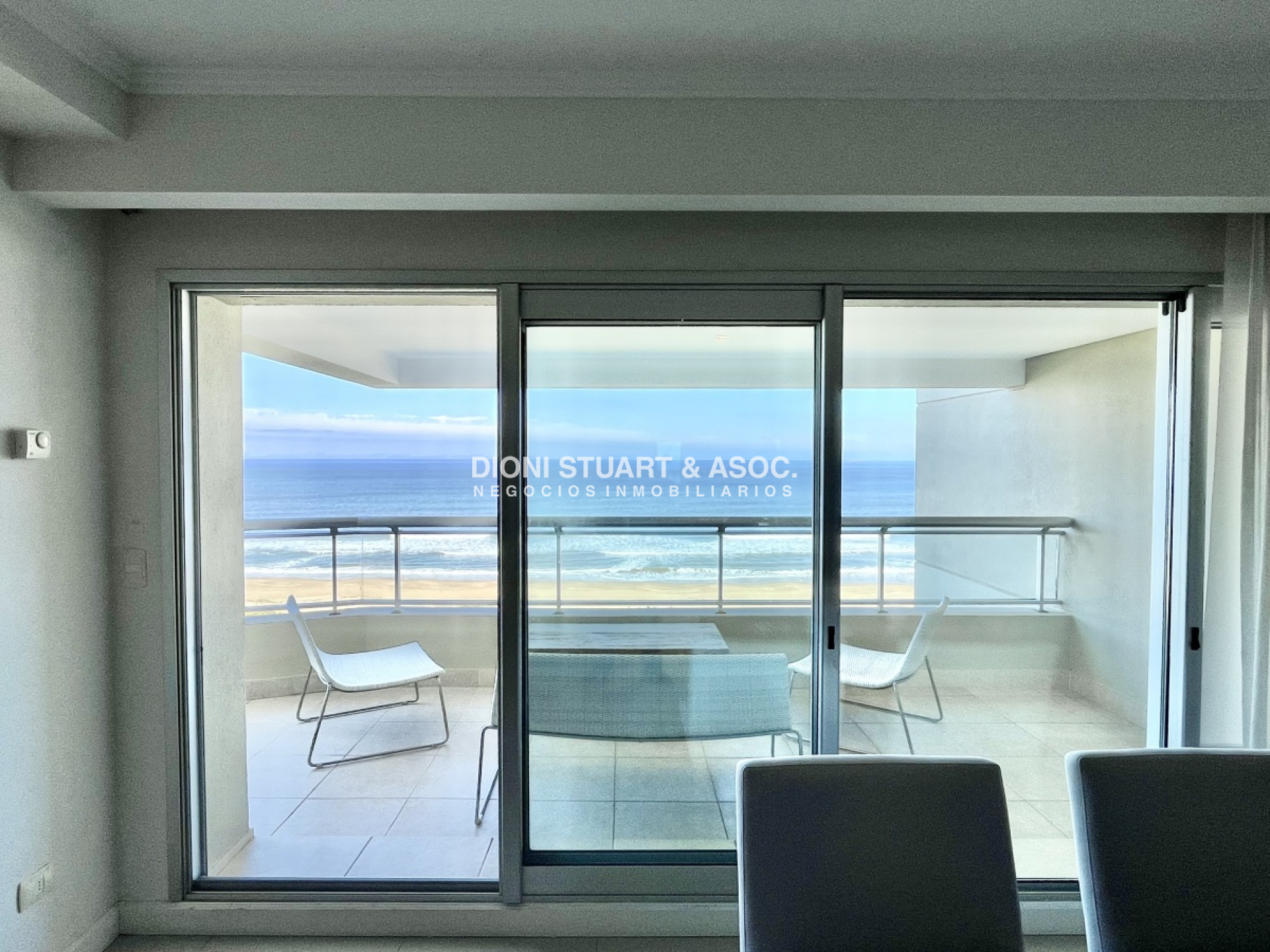 Apartamento ID.274 - Apartamento en Venta Torre Lobos - Primera Linea Playa Brava - 3 Dormitorios en Suite + Dependencia