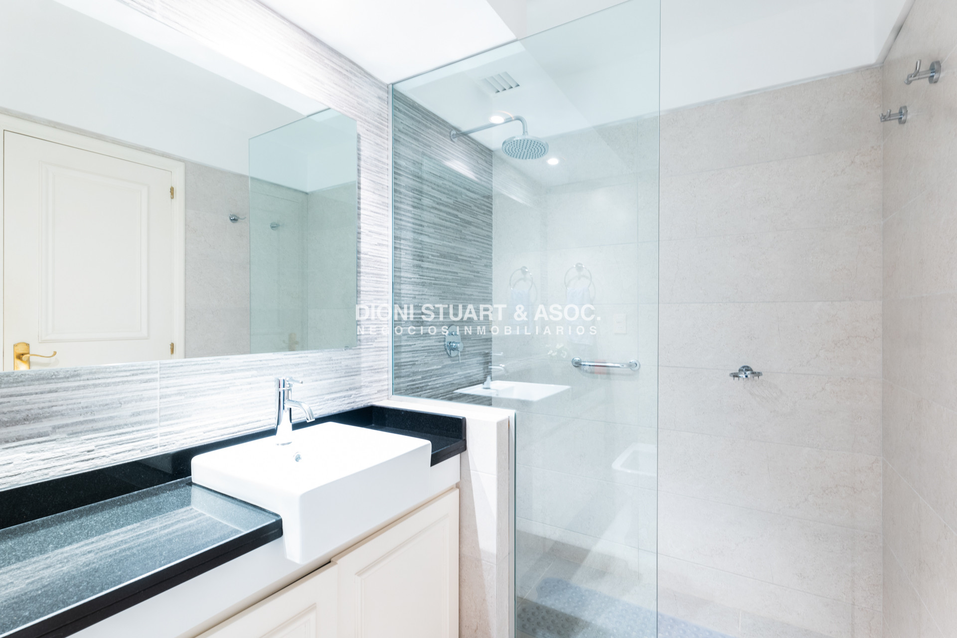 Apartamento ID.759 - APARTAMENTO EN ALQUILER DE TEMPORADA - 4 DORMITORIOS EN SUITE - PLAYA BRAVA