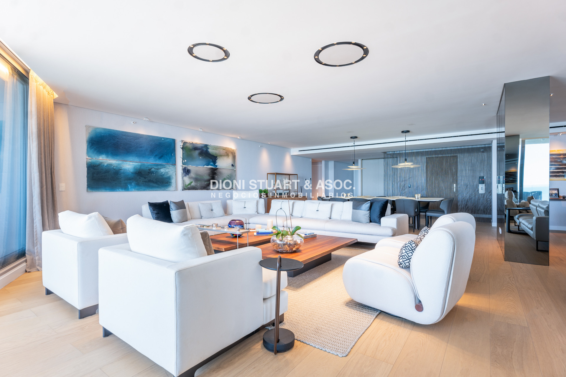 Apartamento ID.1121 - TRUMP UNIFICADO - 4 SUITES + DEPENDENCIA