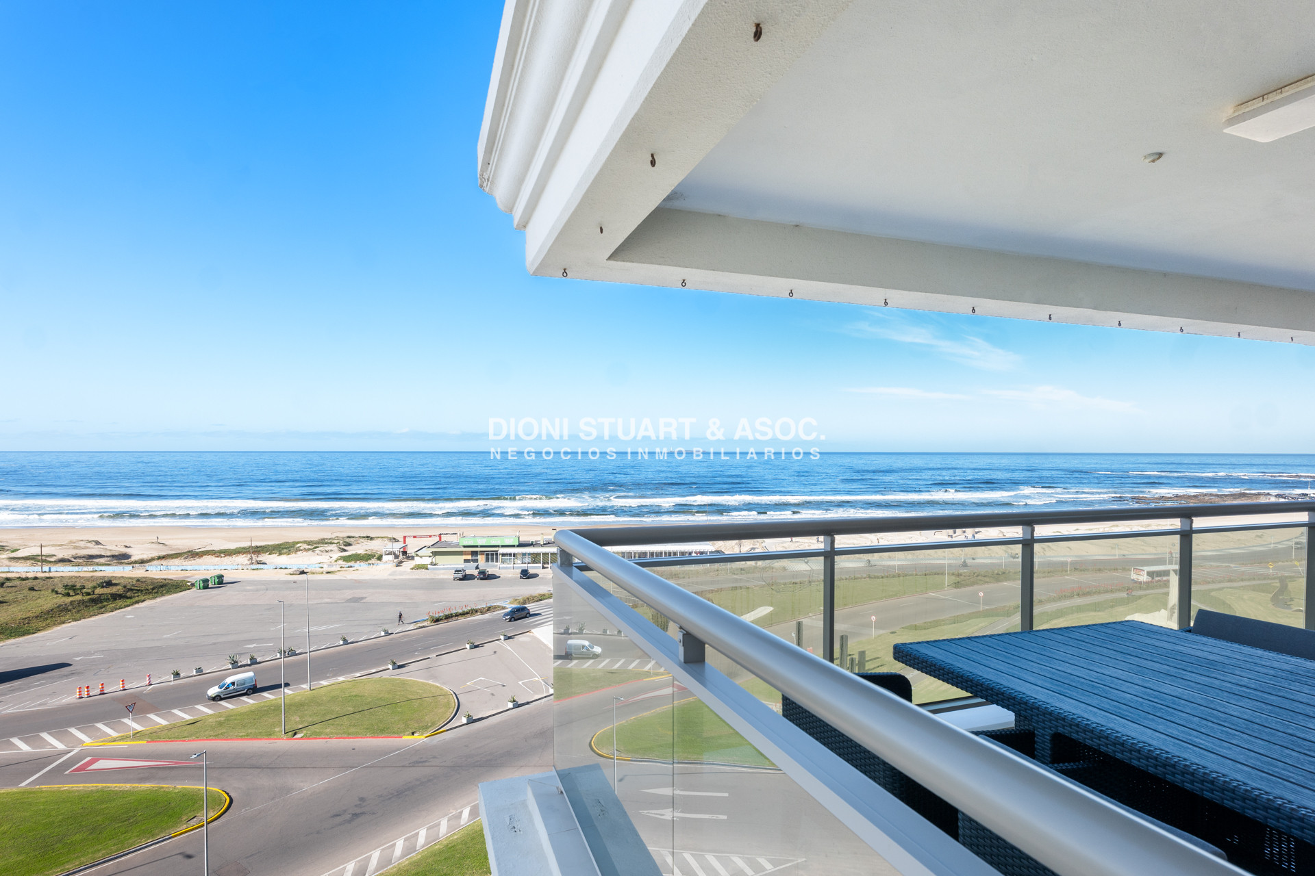 Apartamento ID.984 - IMPERIALE II ESQUINERO APARTAMENTO EN VENTA - 3 DORMITORIOS EN SUITE + DEPENDENCIA