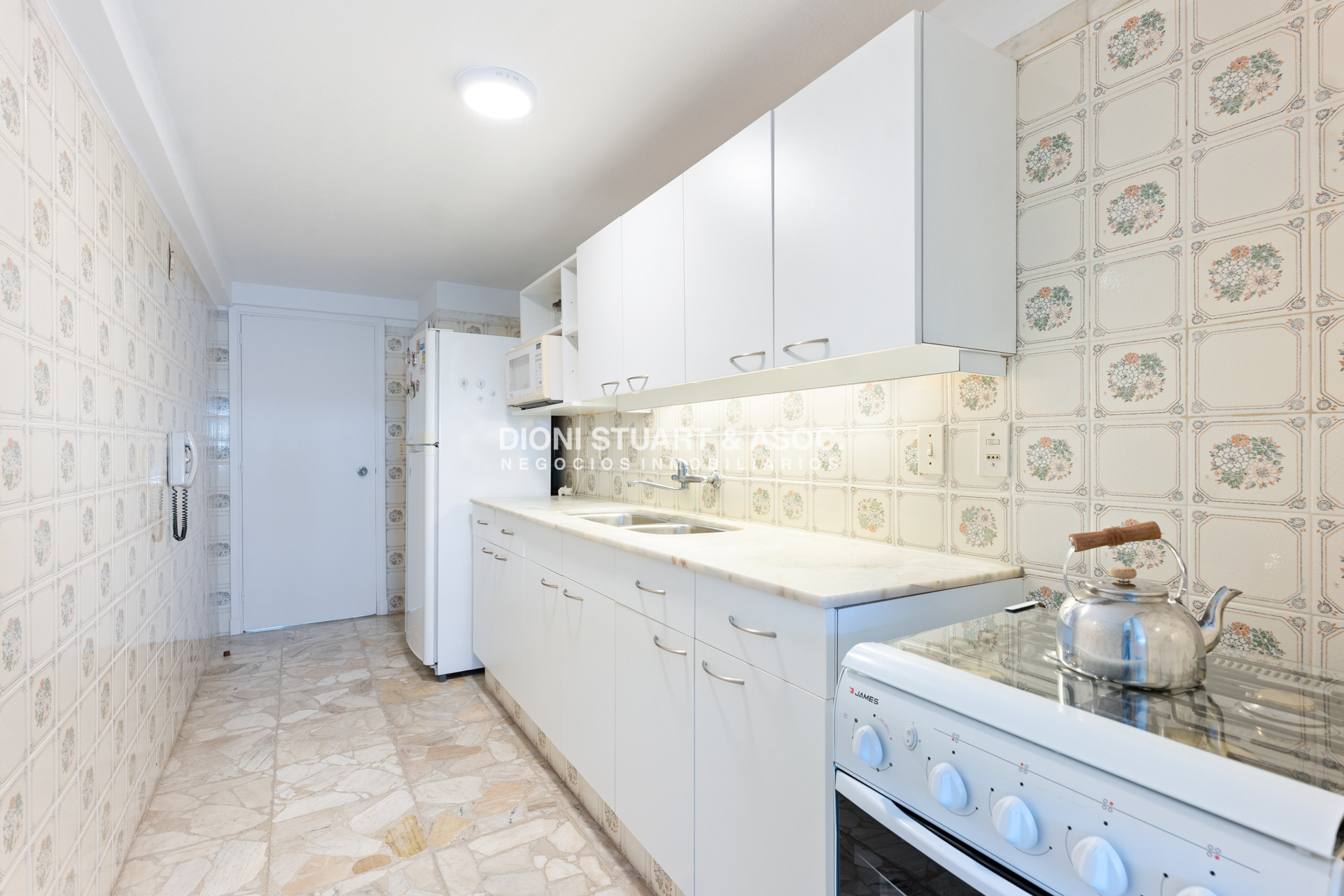 Apartamento ID.297 - APARTAMENTO EN ALQUILER DE 3 DORMITORIOS FRENTE AL MAR PLAYA MANSA TORRE WASHINGTON COMPLEJO LINCOLN CENTER