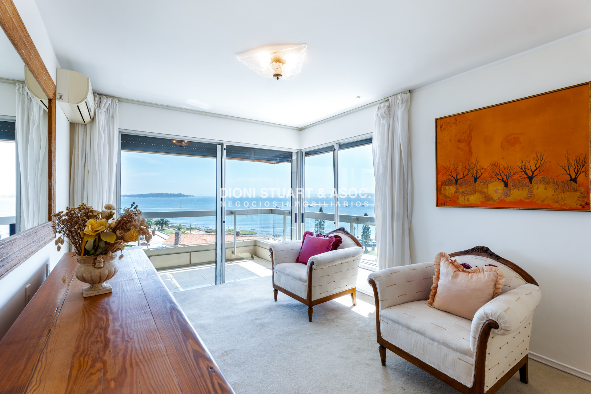 Apartamento ID.921 - DEPARTAMENTO EN ALQUILER ANUAL O DE TEMPORADA - 4 DORMITORIOS Y DEPENDENCIA - CON PARRILLERO - EDIFICIO EL TORREON - PLAYA MANSA