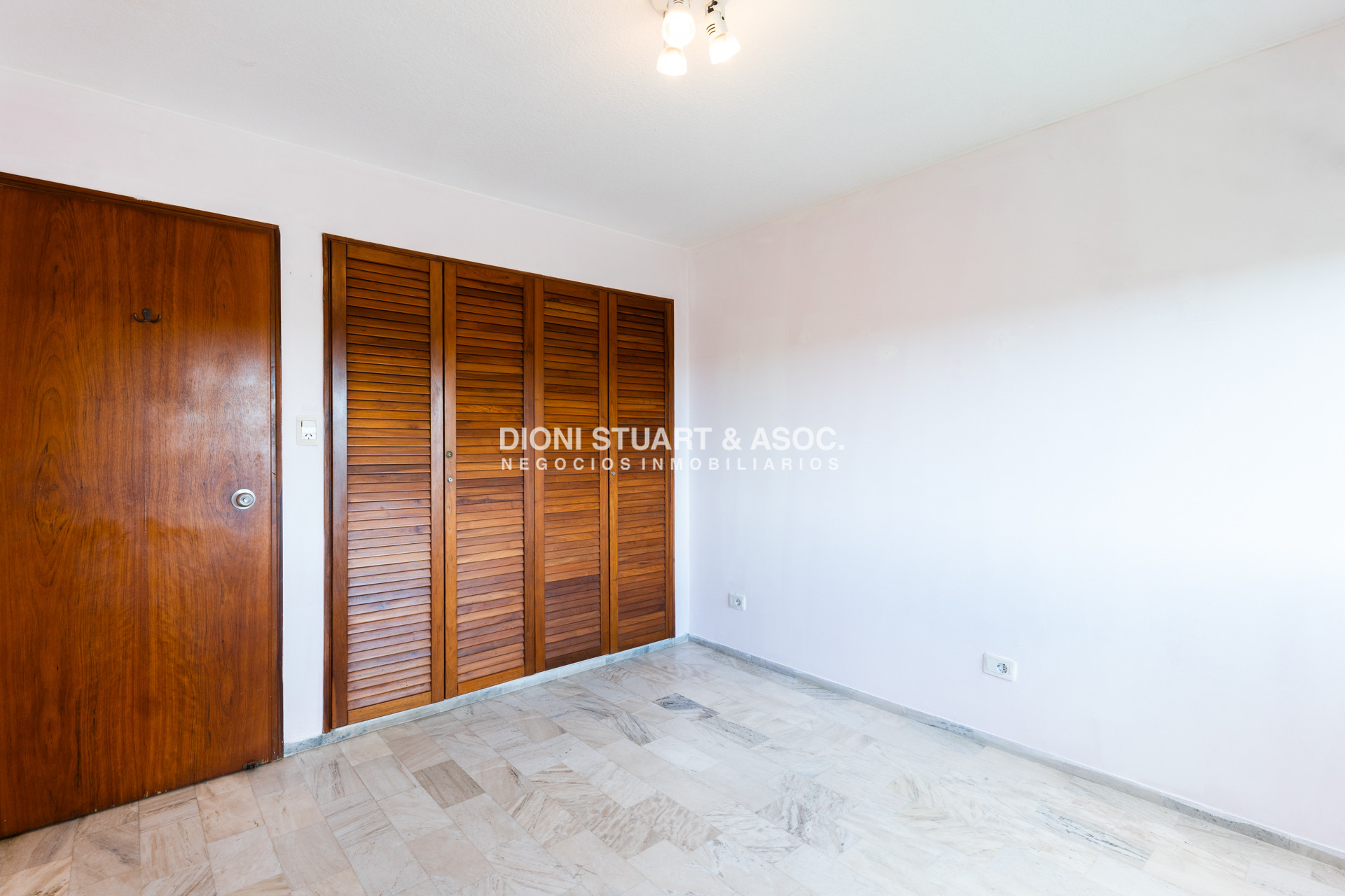 Apartamento ID.778 - Apartamento en Venta en Oportunidad - Roosevelt Center - 3 Dormitorios - Reciclado