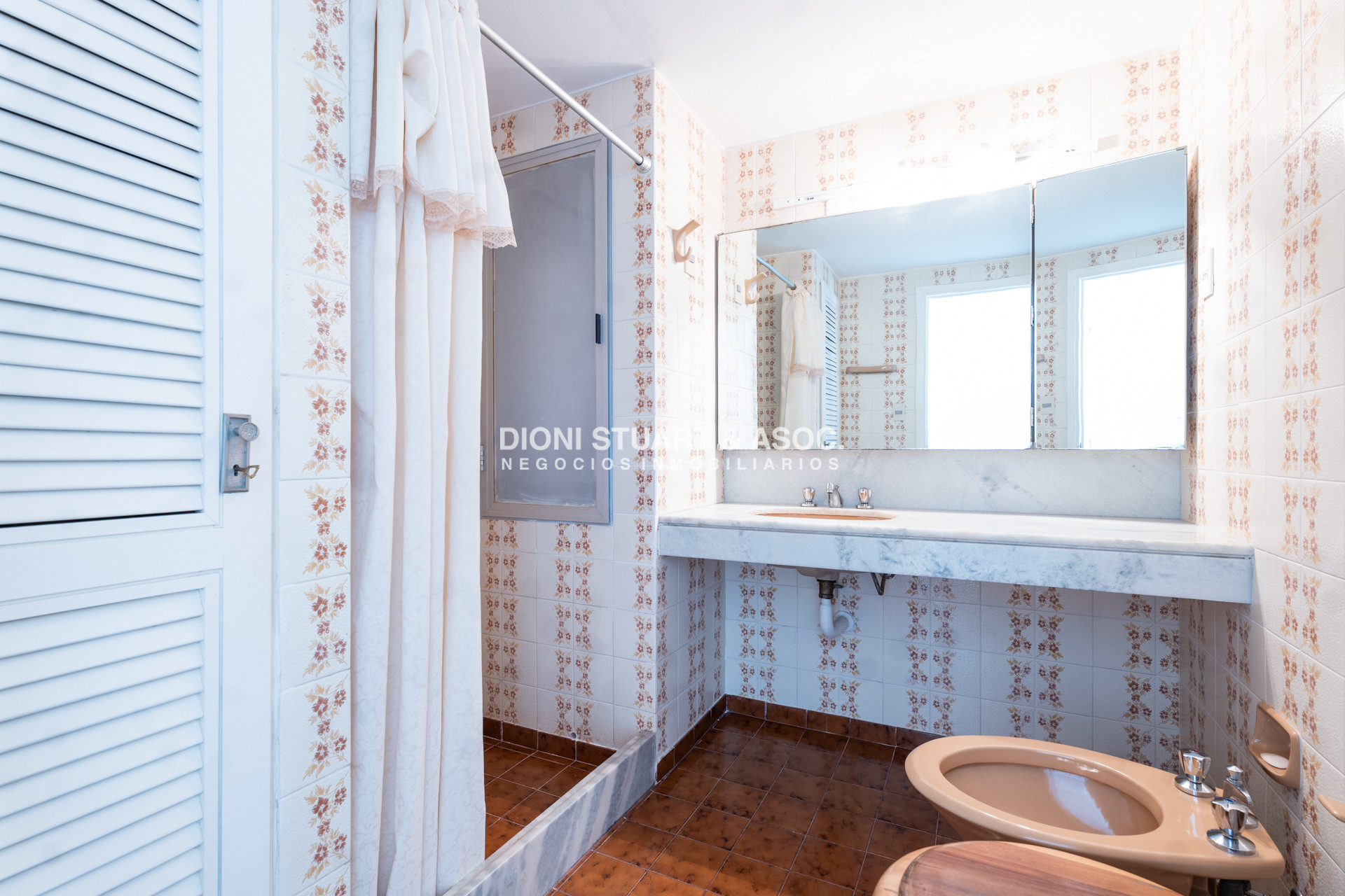 Apartamento ID.1148 - ALQUILER DE TEMPORADA PLAYA MANSA 2 DORMITORIOS Y MEDIO - COMPLEJO LINCOLN CENTER - TORRE WASHINGTON