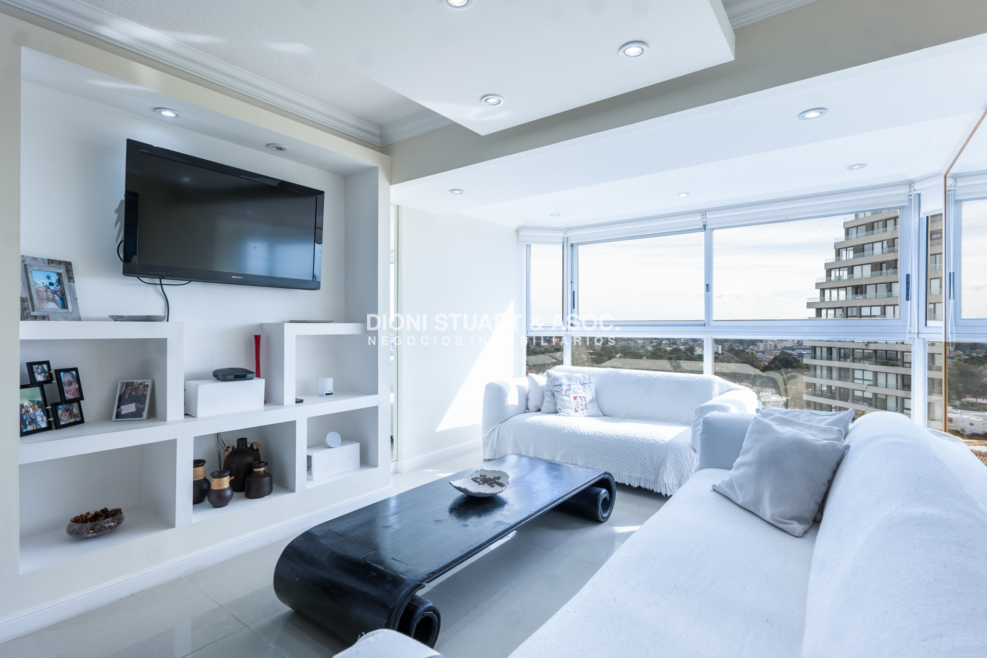 Apartamento ID.1047 - VENTA APARTAMENTO 2 DORMITORIOS ROOSEVELT RECICLADO - LA MEJOR ORIENTACIÓN SOLAR - PARQUEMAR ROOSEVELT