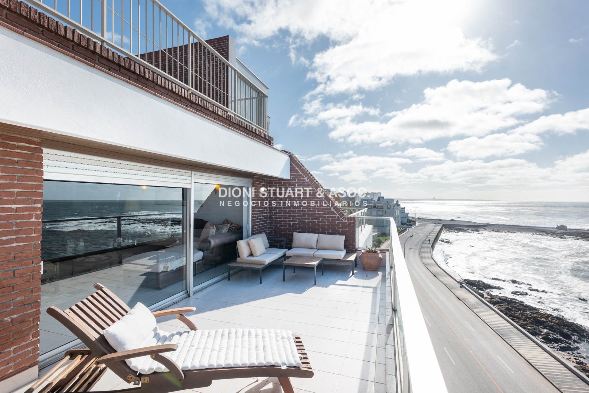 Apartamento ID.750 - Pent House En Peninsula - Edificio Carmel - 3 Dorm y Dep. 