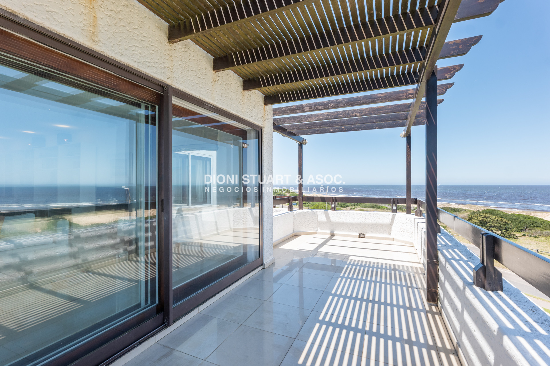 Apartamento ID.823 - Apartamento Frente al Mar Playa Brava - 3 Dormitorios y Dependencia - Dunas del Golf