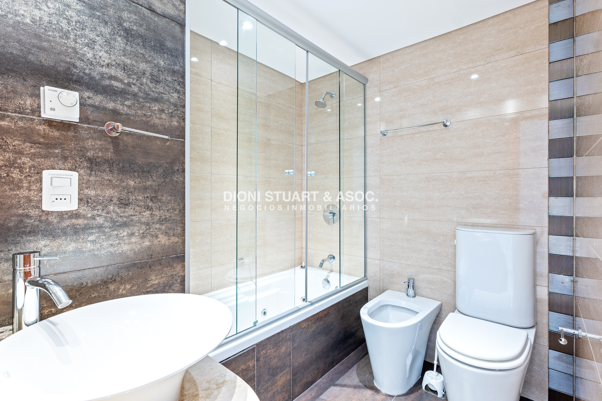 Apartamento ID.661 - Apartamento en Alquiler Invernal - Anual - Temporada - Edificio Miami Boulevard I - Playa Mansa - Punta del Este
