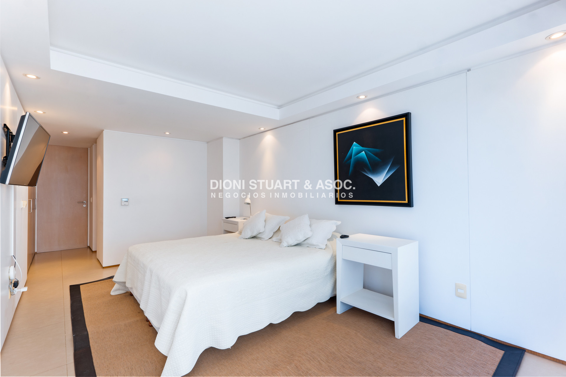 Apartamento ID.756 - DEPARTAMENTO PRIMERA LINEA BRAVA - 4 DORMS EN SUITE - MYTHOS
