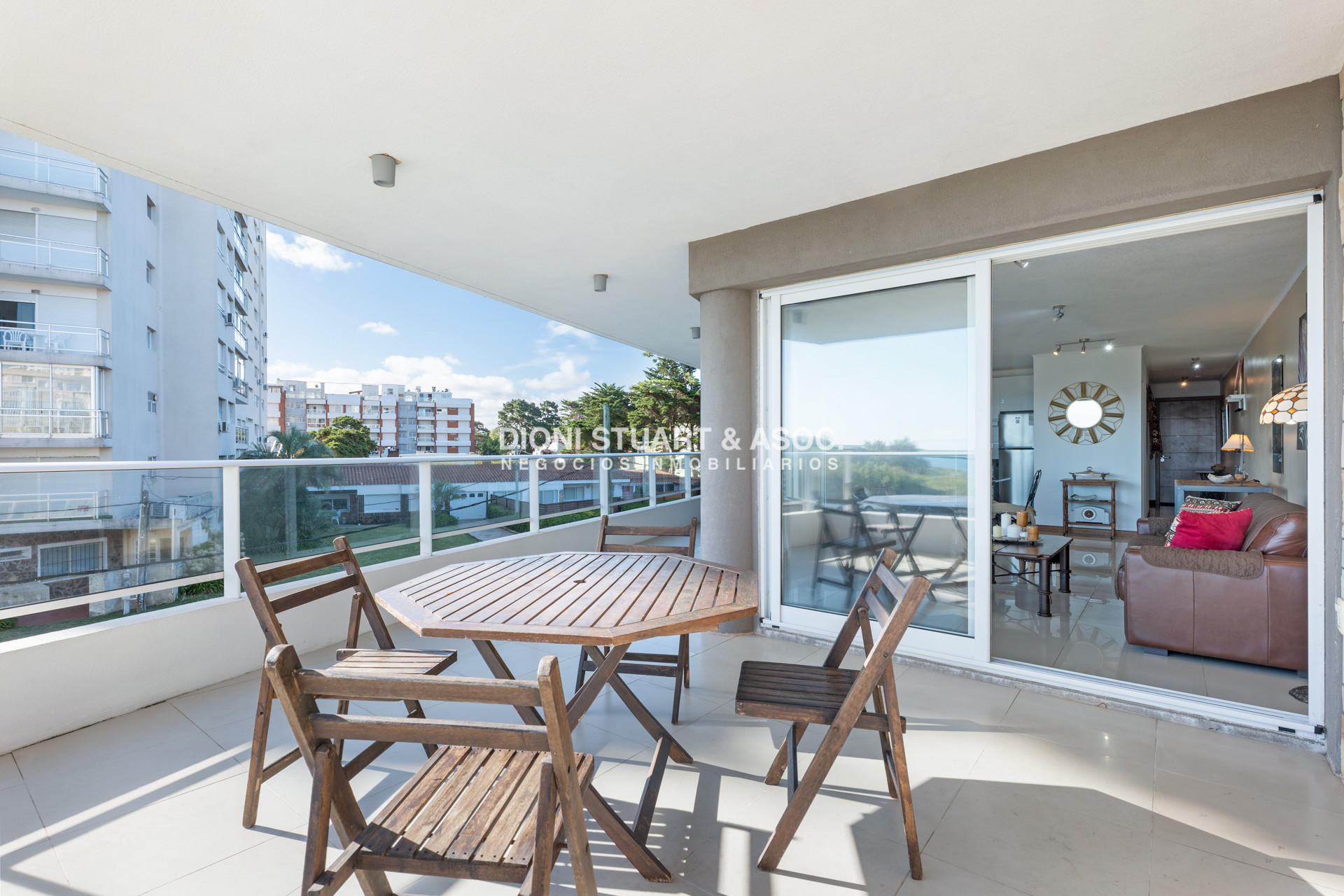 Apartamento ID.488 - Oportunidad - Apartamento Primera Linea Mansa - Con Parrillero -  2 Dormitorios