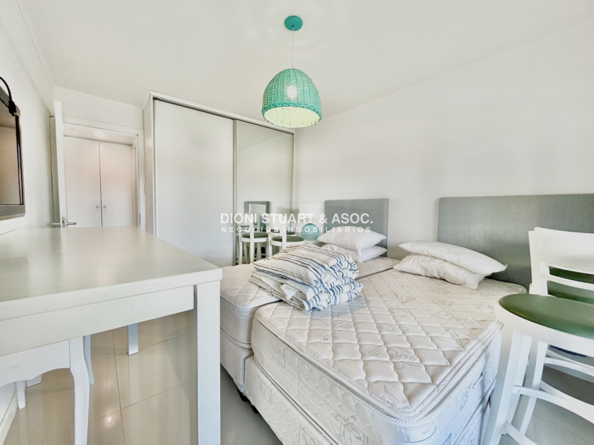 Apartamento ID.17 - APARTAMENTO FRENTE AL MAR CON PARRILLERO DE 1 DORMITORIO EN VENTA PLAYA MANSA