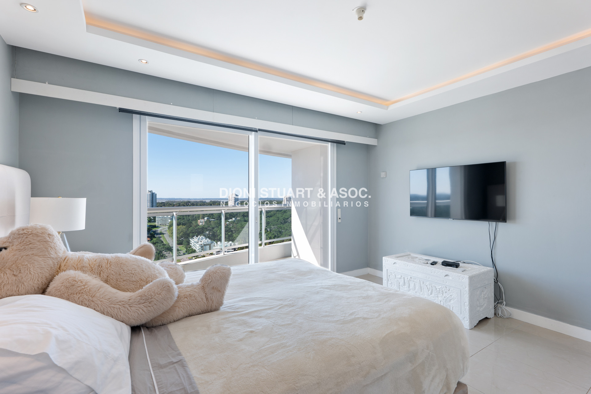 Apartamento ID.651 - Edificio Aquarela  - 2 Dormitorios en Suite + Dependencia
