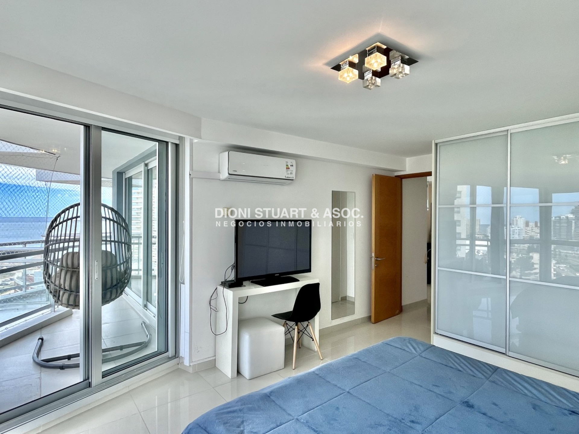 Apartamento ID.417 - DEPARTAMENTO EN PLAYA MANSA EN VENTA - SUNRISE - 3 DORM EN SUITE + DEP.