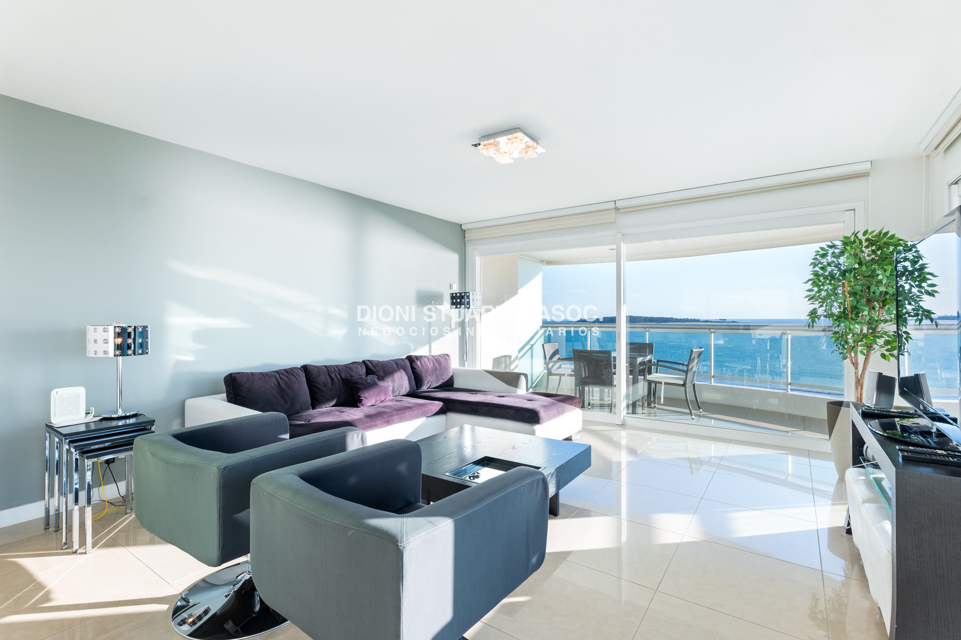 Apartamento ID.815 - Aquarela Esquinero En Venta - 3 Suites + dep - La mejor orientación