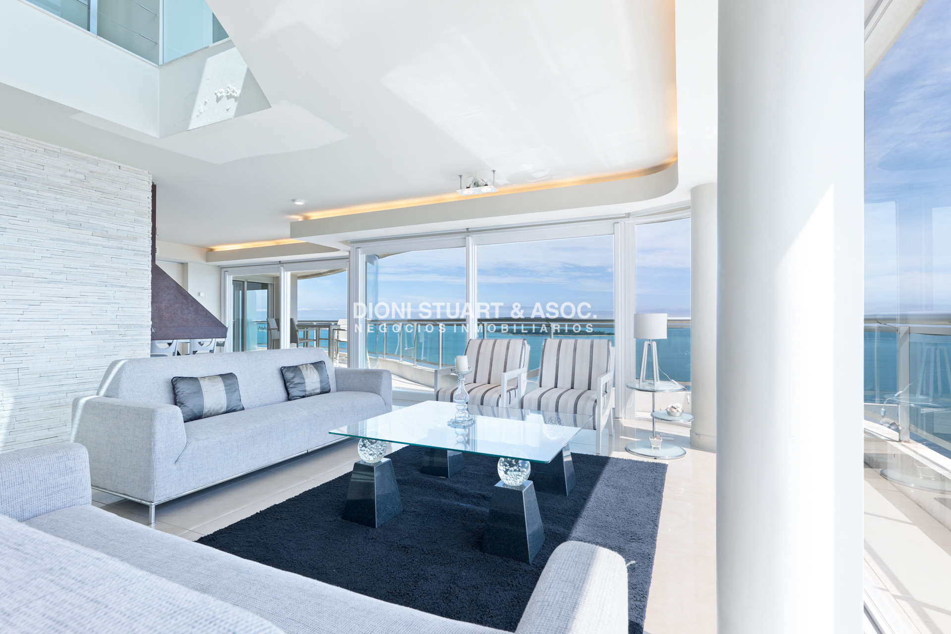 Apartamento ID.223 - TORRE AQUARELA - PENT HOUSE TRIPLEX - ESQUINA PUNTA BALLENA