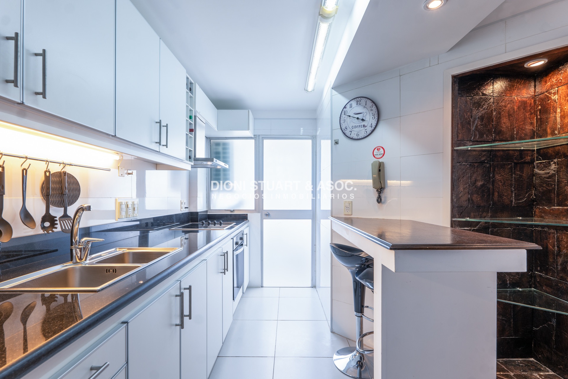 Apartamento ID.1047 - VENTA APARTAMENTO 2 DORMITORIOS ROOSEVELT RECICLADO - LA MEJOR ORIENTACIÓN SOLAR - PARQUEMAR ROOSEVELT