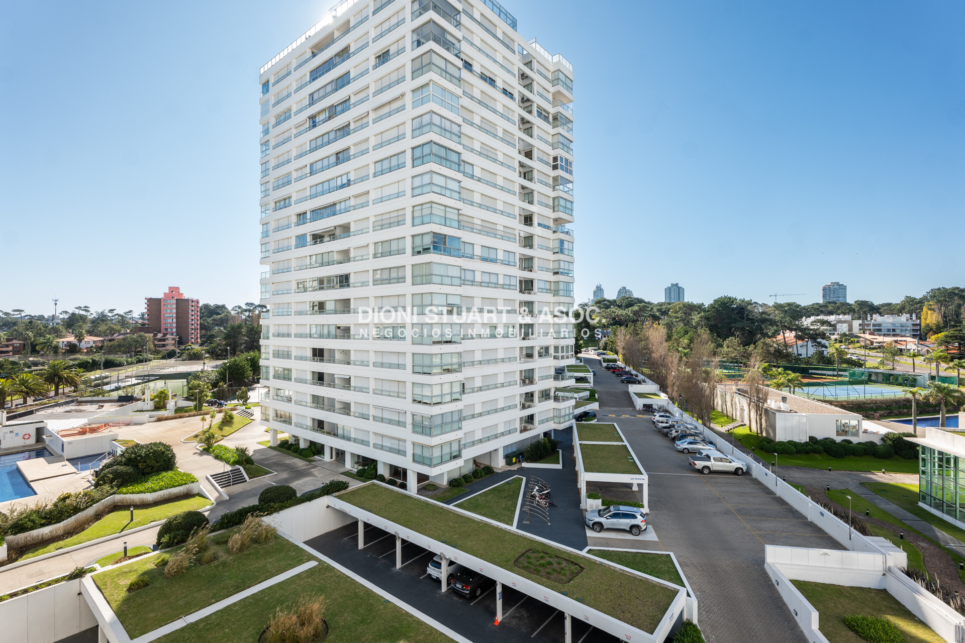 Apartamento ID.972 - APARTAMENTO EN VENTA FRENTE AL MAR DE 2 DORMITORIOS Y MEDIO RECICLADO TORRE WASHINGTON COMPLEJO LINCOLN CENTER