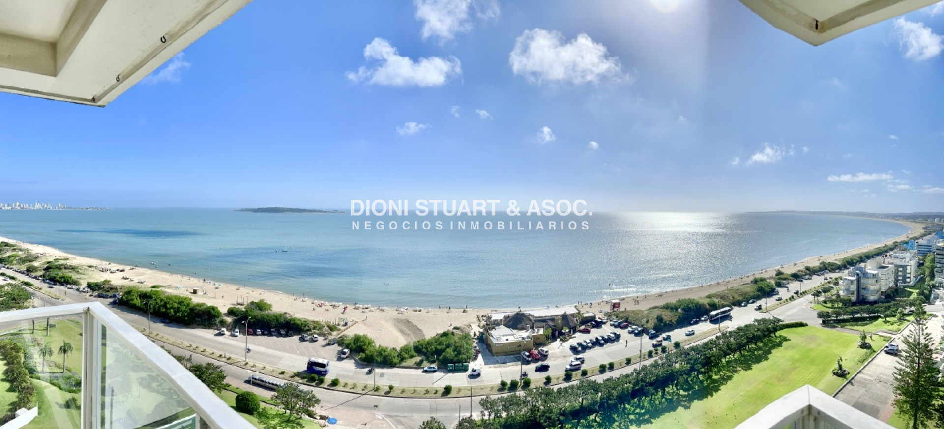 Apartamento ID.34 - APARTAMENTO DE 3 DORMITORIOS EN ALQUILER COMPLEJO LINCOLN CENTER TORRE WASHINGTON PLAYA MANSA TODOS LOS AMENITIES