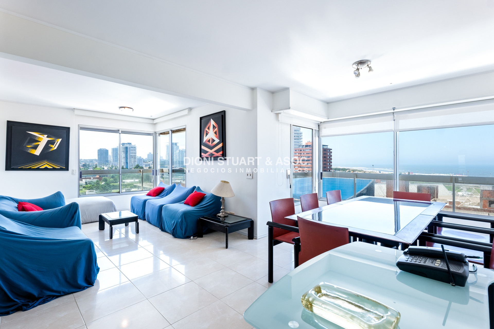 Apartamento ID.921 - DEPARTAMENTO EN ALQUILER ANUAL O DE TEMPORADA - 4 DORMITORIOS Y DEPENDENCIA - CON PARRILLERO - EDIFICIO EL TORREON - PLAYA MANSA