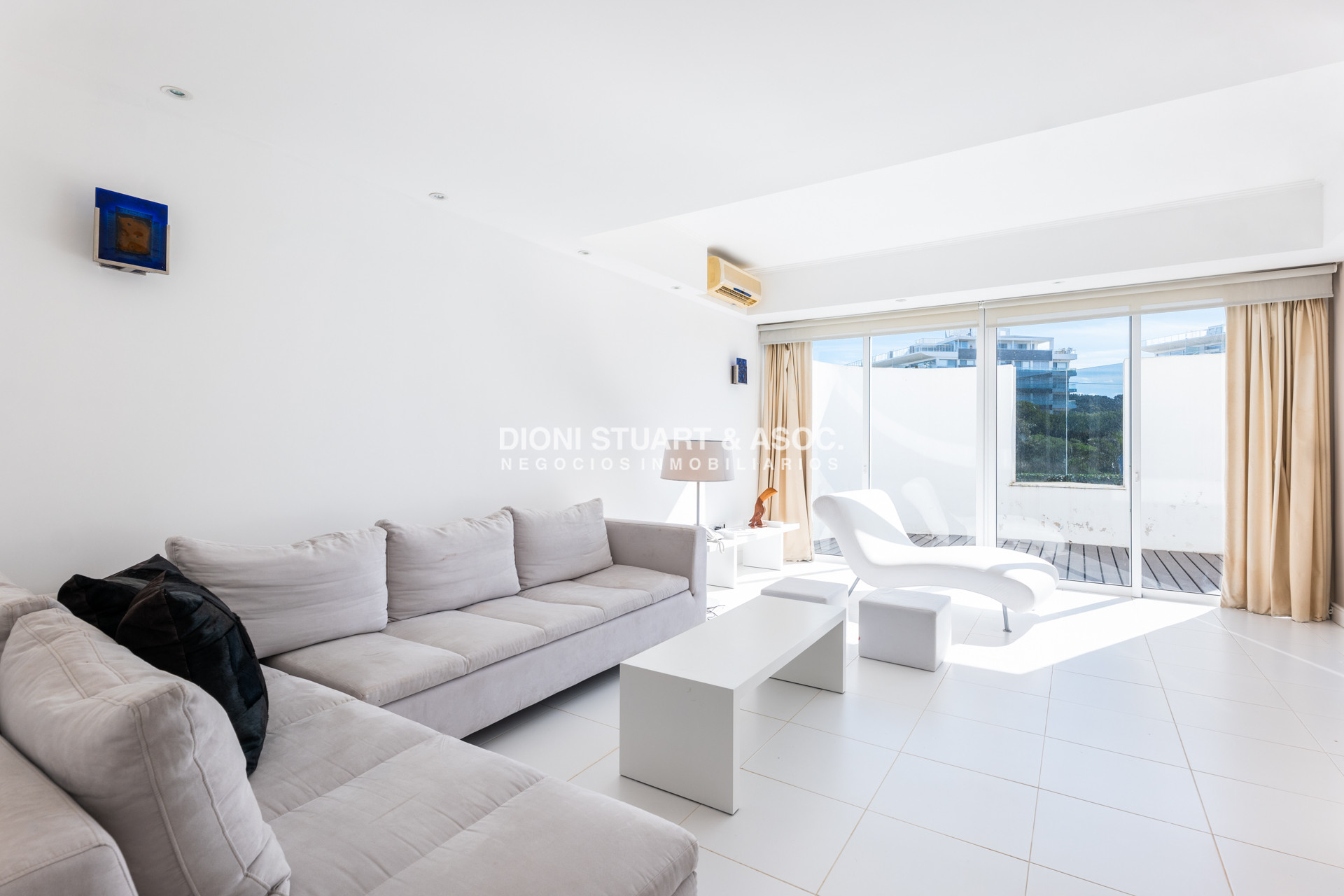 Apartamento ID.757 - PENT HOUSE EN VENTA PRIMERA LINEA BRAVA - EDIF. AGUAS AZULES - 5 DORM EN SUITE
