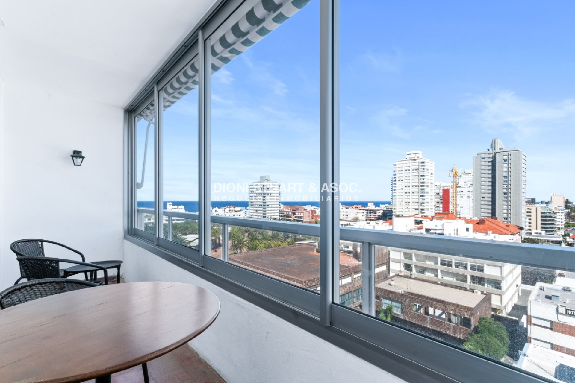 Apartamento ID.507 - Apartamento en Peninsula - 1 Dormitorio - Garage - Vista al Puerto - Reciclado - Piscina y Servicios