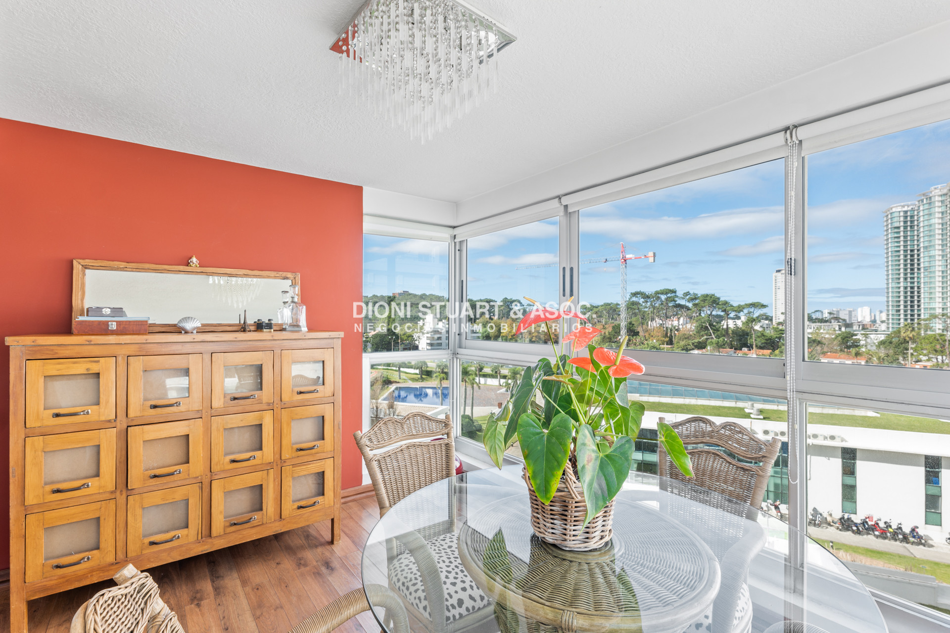 Apartamento ID.665 - DEPARTAMENTO EN VENTA EN PLAYA MANSA - 3 DORM Y DEP. - RECICLADO - COMPLEJO LINCOLN CENTER - TORRE JEFFERSON