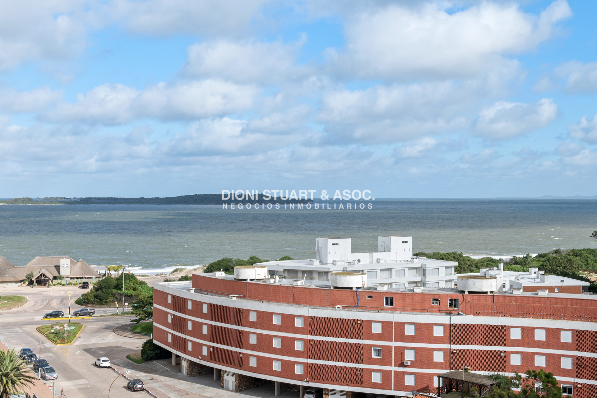 Apartamento ID.660 - Alquiler Anual o Invernal - Temporada  - Miami Boulevard I - 2 Dormitorios - Todos los Amenities - Playa Mansa
