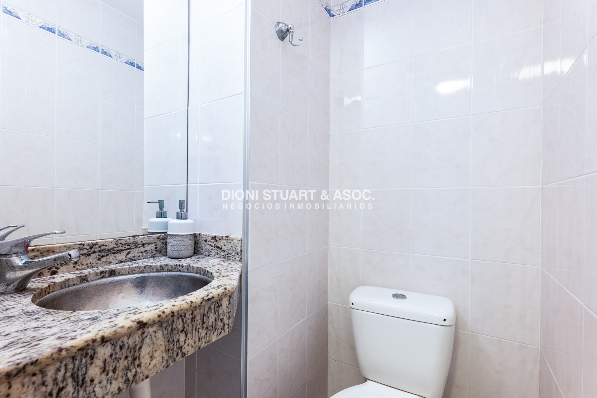 Apartamento ID.953 - APARTAMENTO EN VENTA FRENTE AL MAR 2 DORMITORIOS + DEPENDENCIA - COMPLEJO LINCOLN CENTER - PLAYA MANSA