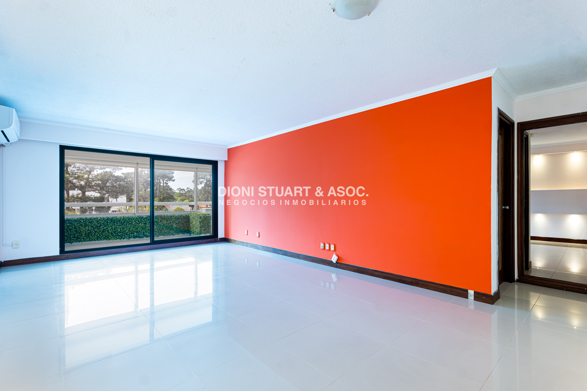 Apartamento ID.801 - Apartamento en venta - Oportunidad en Roosevelt - 1 Dormitorio reciclado - Torre Punta del Este