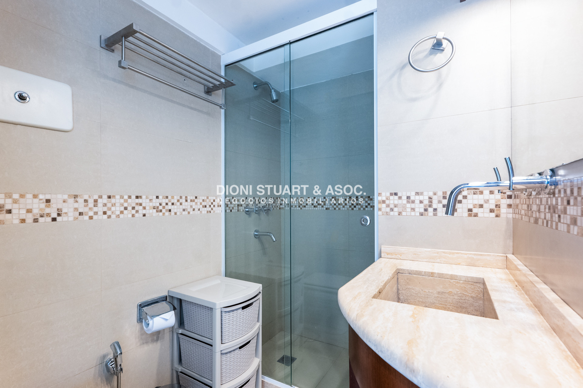 Apartamento ID.962 - APARTAMENTO EN VENTA 2 DORMITORIOS RECICLADO EN EDIFICIO VAN GOOGH - PENINSULA PUNTA DEL ESTE