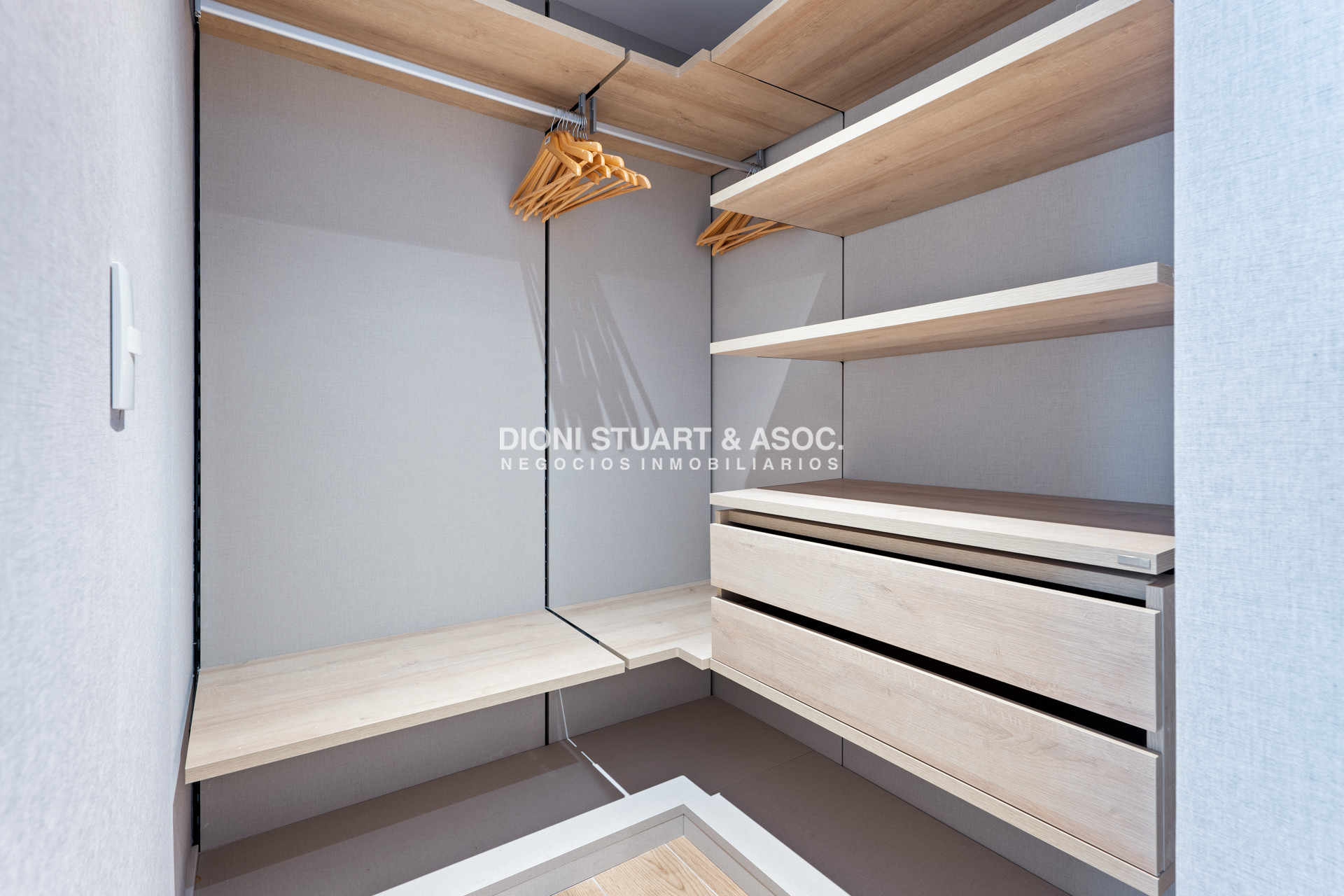 Apartamento ID.629 - DEPARTAMENTO EN TRUMP TOWER ESQUINERO - 3 DORMITORIOS EN SUITE