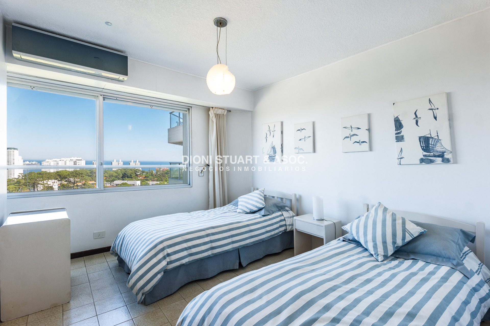 Apartamento ID.926 - DEPARTAMENTO CON VISTA AL MAR - 2 DORMITORIOS - PARQUEMAR ROOSEVELT - RECICLADO