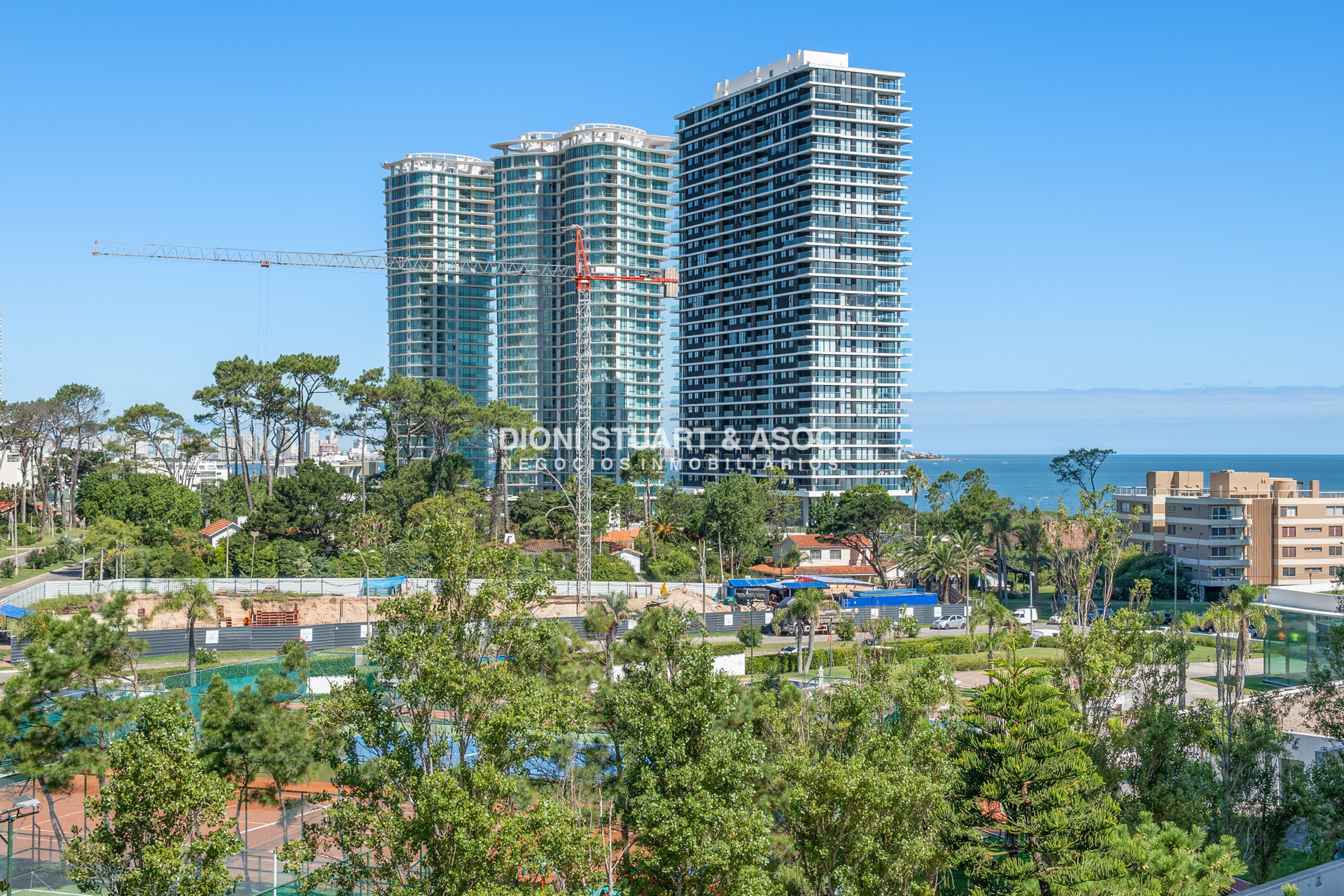 Apartamento ID.633 - Torre Wilson - 3 Dorms y Dependencia - Complejo Lincoln Center