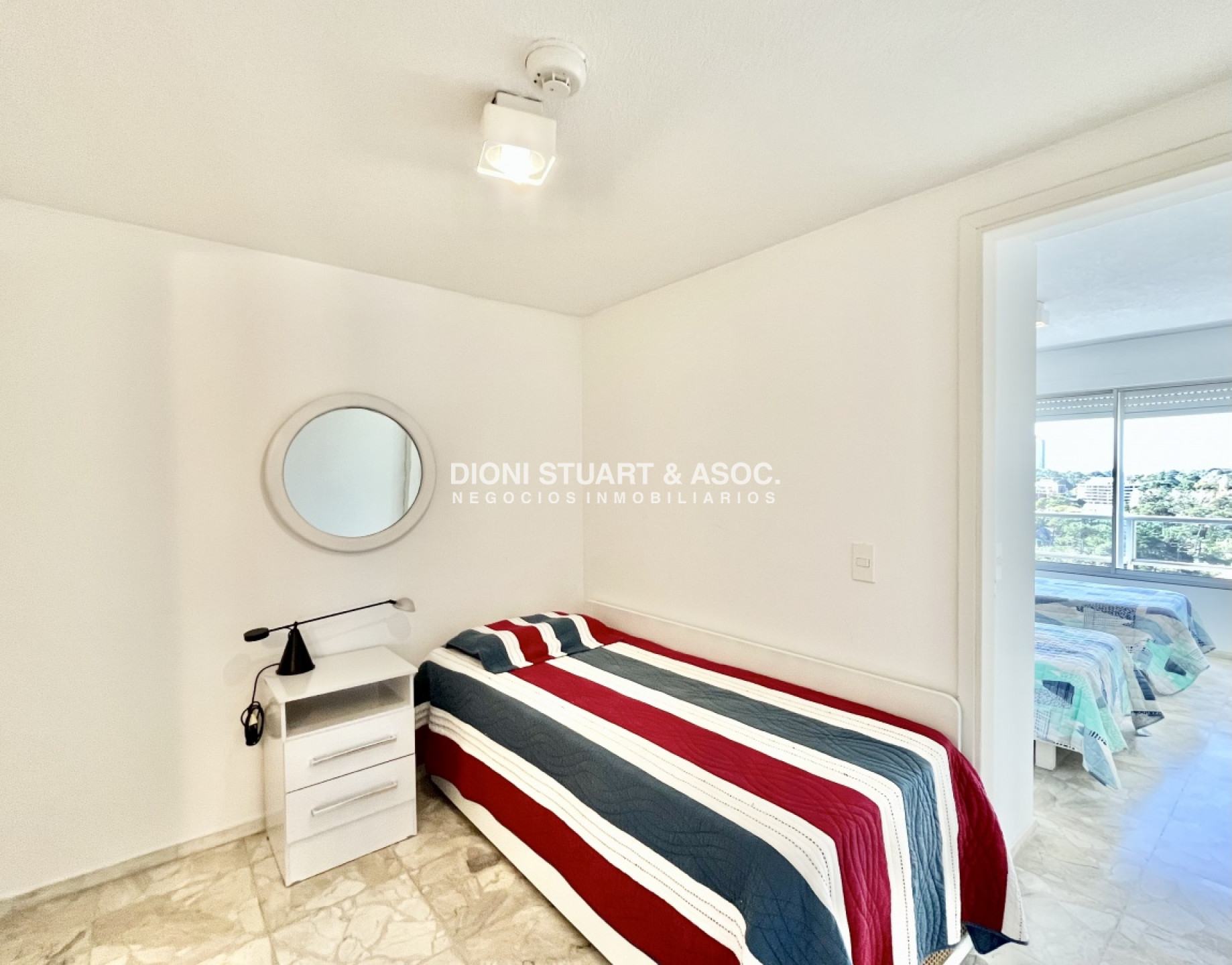 Apartamento ID.206 - Alquiler de Invierno Año 2025 - 2 Dormitorios y Medio + 2 Baños - Vista al Mar - Piscina Climatizada - Complejo Lincoln Center