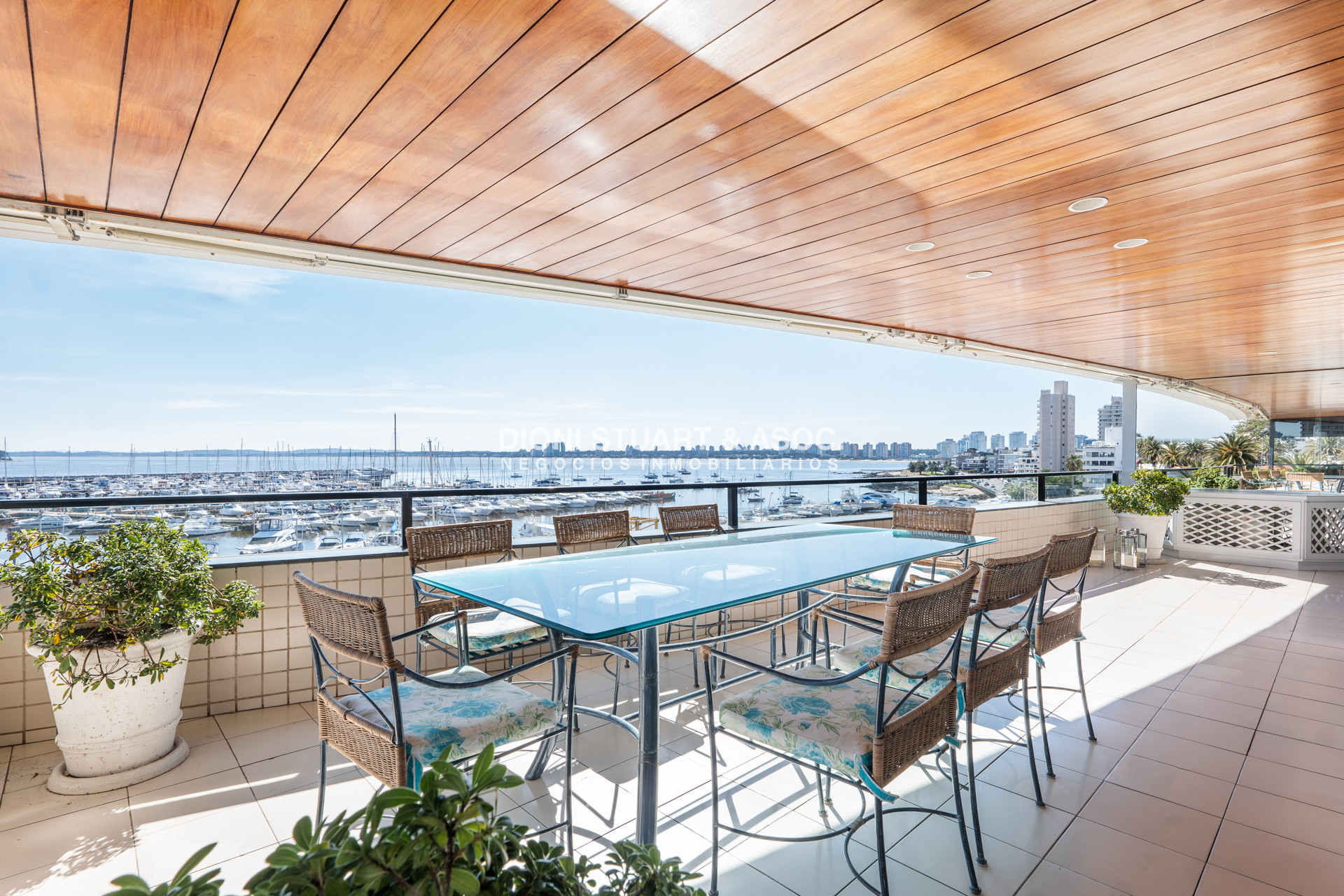 Apartamento ID.1052 - VENTA APARTAMENTO EN PORTOFINO - 3 DORMITORIOS EN SUITE - BARBACOA PROPIA - PUERTO PUNTA DEL ESTE