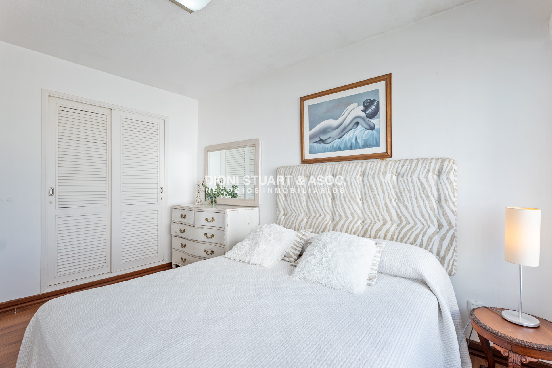 Apartamento ID.665 - DEPARTAMENTO EN VENTA EN PLAYA MANSA - 3 DORM Y DEP. - RECICLADO - COMPLEJO LINCOLN CENTER - TORRE JEFFERSON