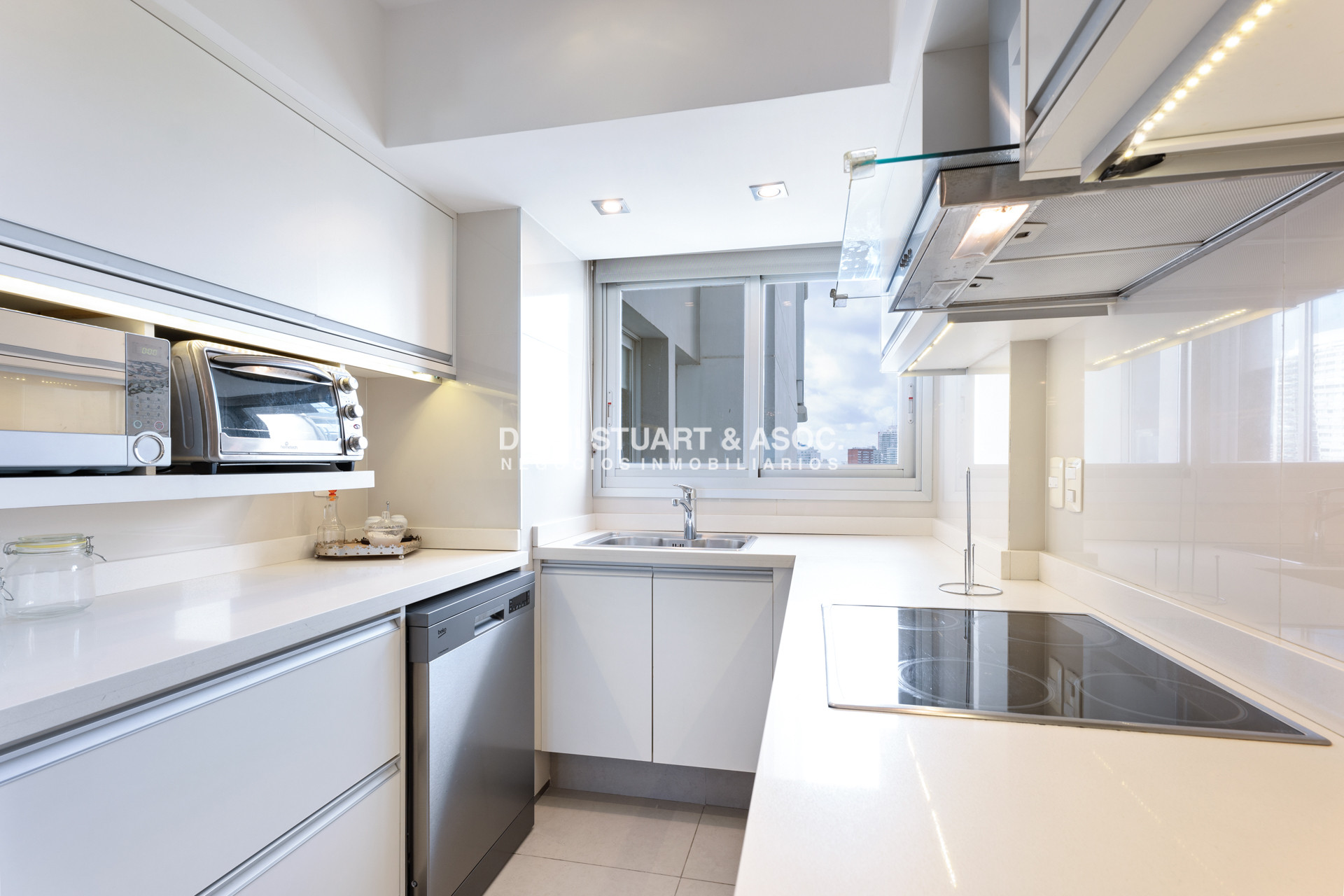 Apartamento ID.660 - Alquiler Anual o Invernal - Temporada  - Miami Boulevard I - 2 Dormitorios - Todos los Amenities - Playa Mansa