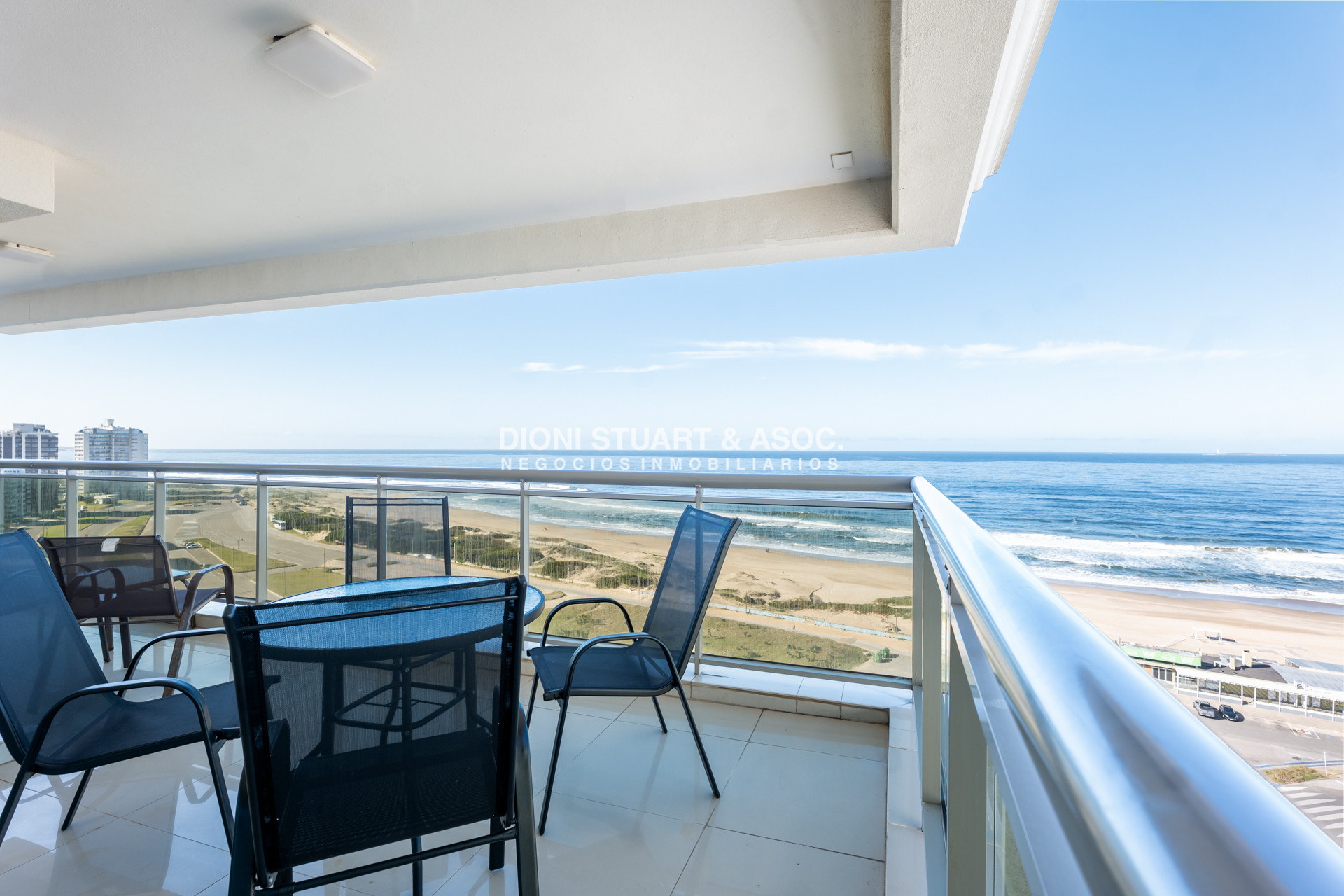 Apartamento ID.983 - IMPERIALE I EN VENTA - APARTAMENTO ESQUINERO - 3 DORM EN SUITE + DEP.