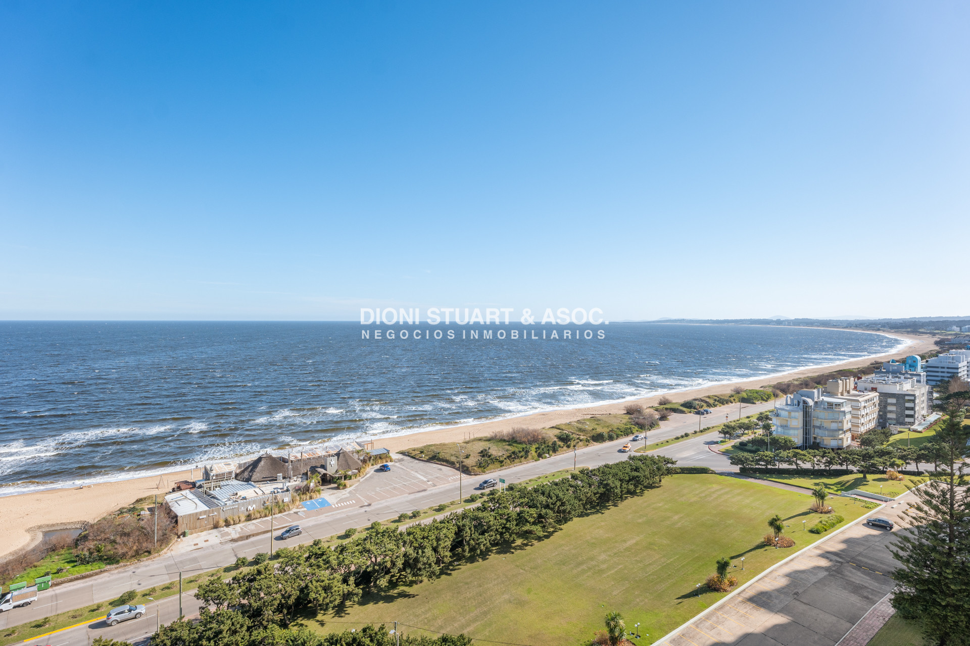 Apartamento ID.724 - APARTAMENTO FRENTE AL MAR DE 3 DORMITORIOS EN ALQUILER DE TEMPORADA - RECICLADO - TORRE WASHINGTON - COMPLEJO LINCOLN CENTER