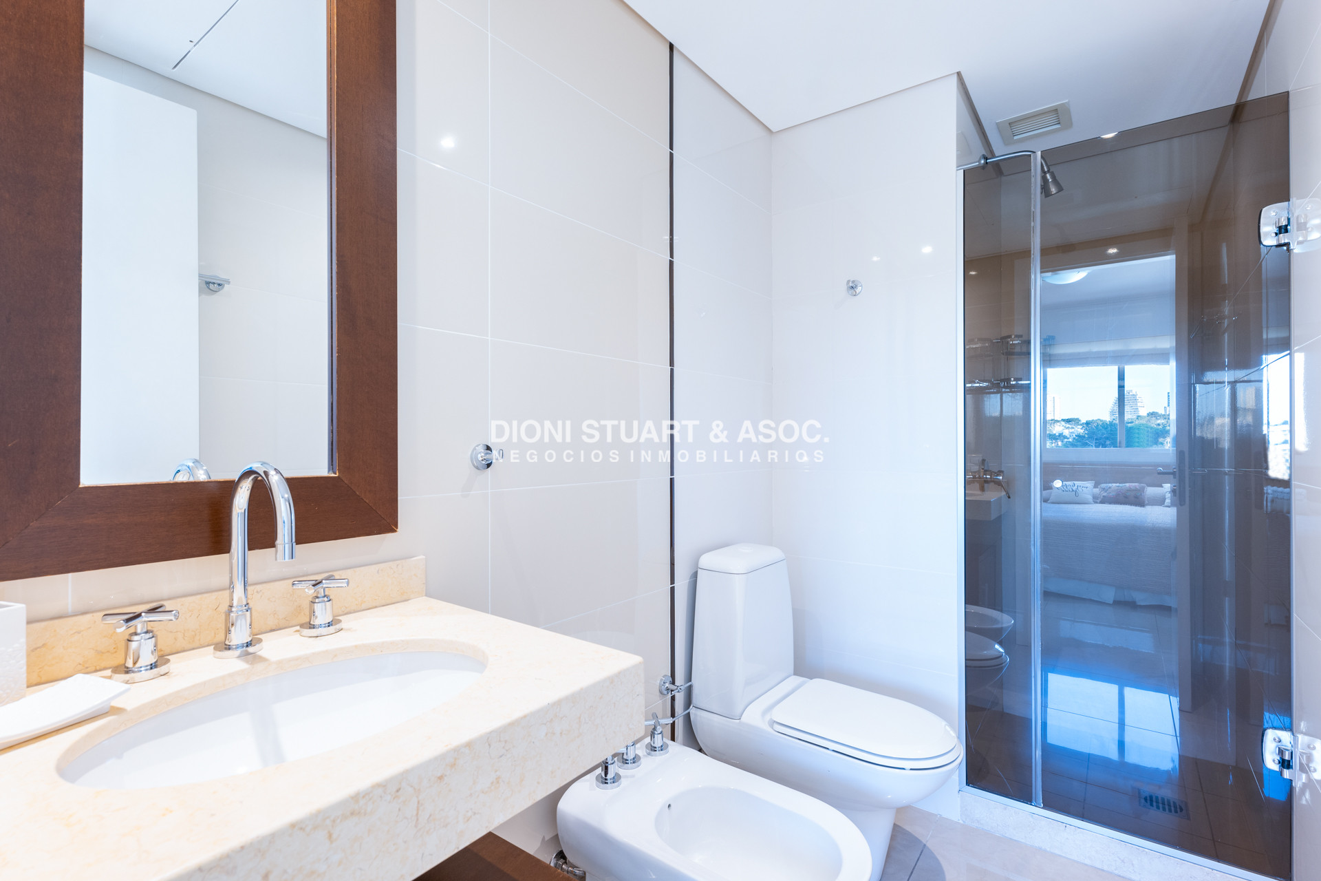 Apartamento ID.815 - Aquarela Esquinero En Venta - 3 Suites + dep - La mejor orientación